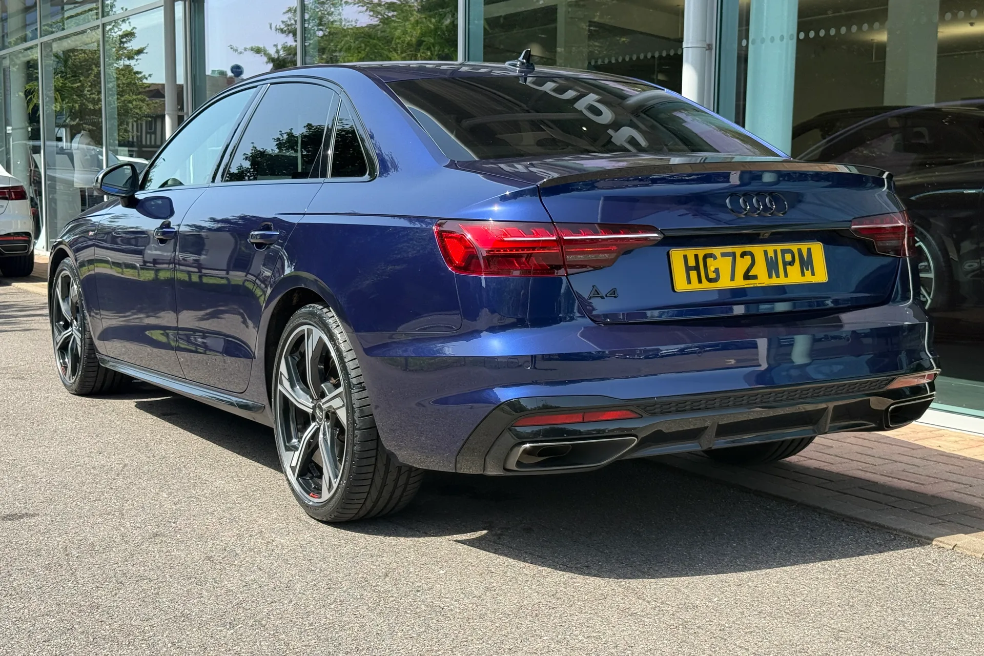 Audi A4 thumbnail image number 47