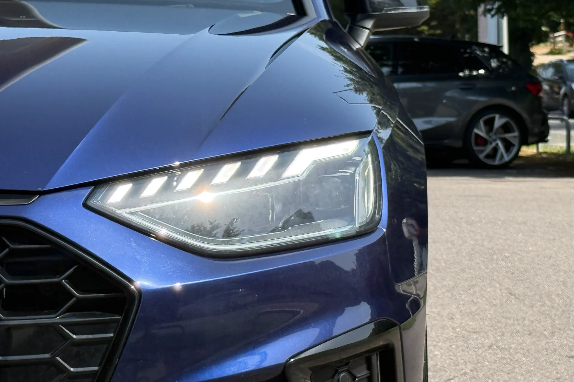 Audi A4 thumbnail image number 58