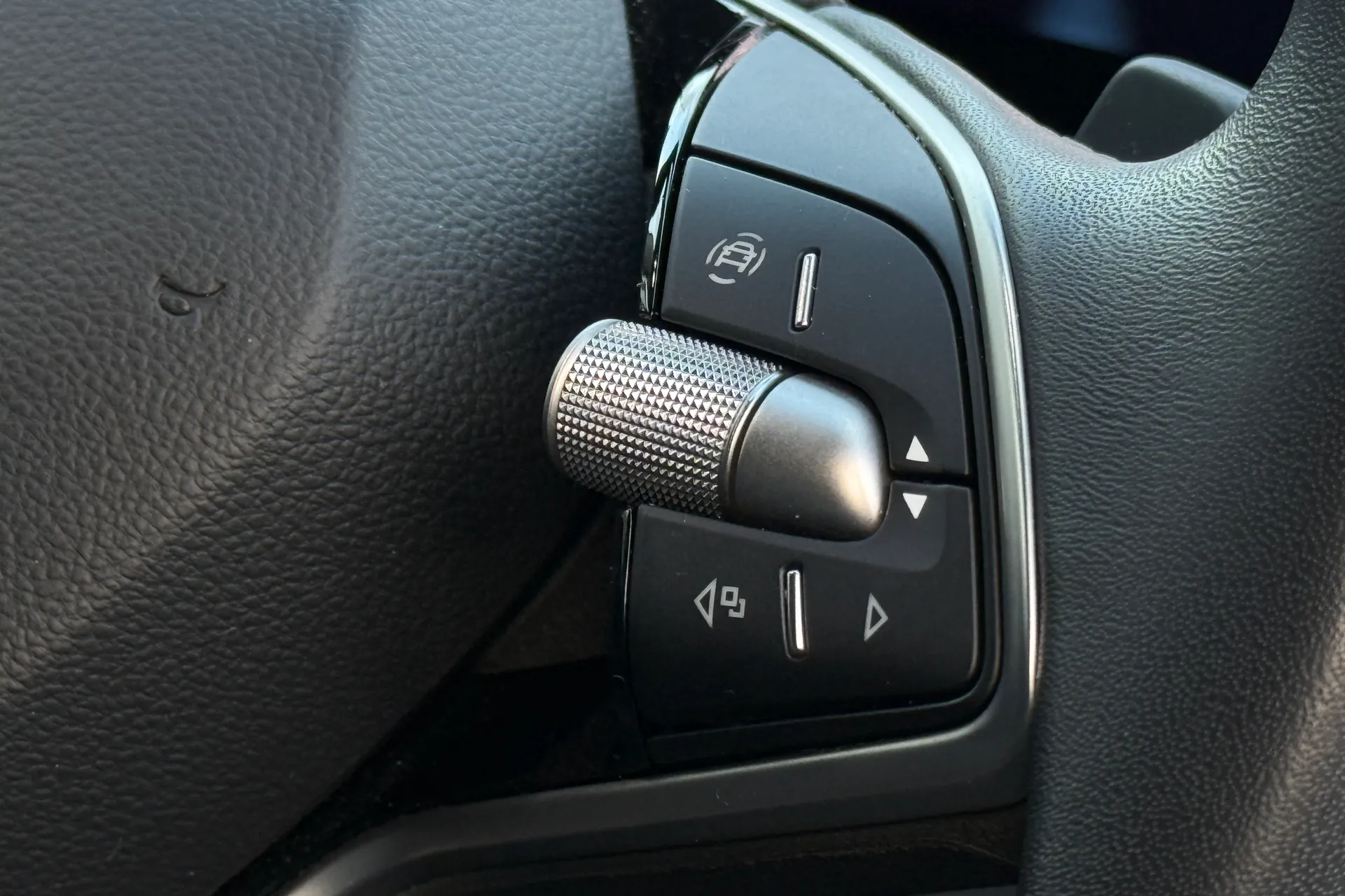 SKODA KODIAQ thumbnail image number 42