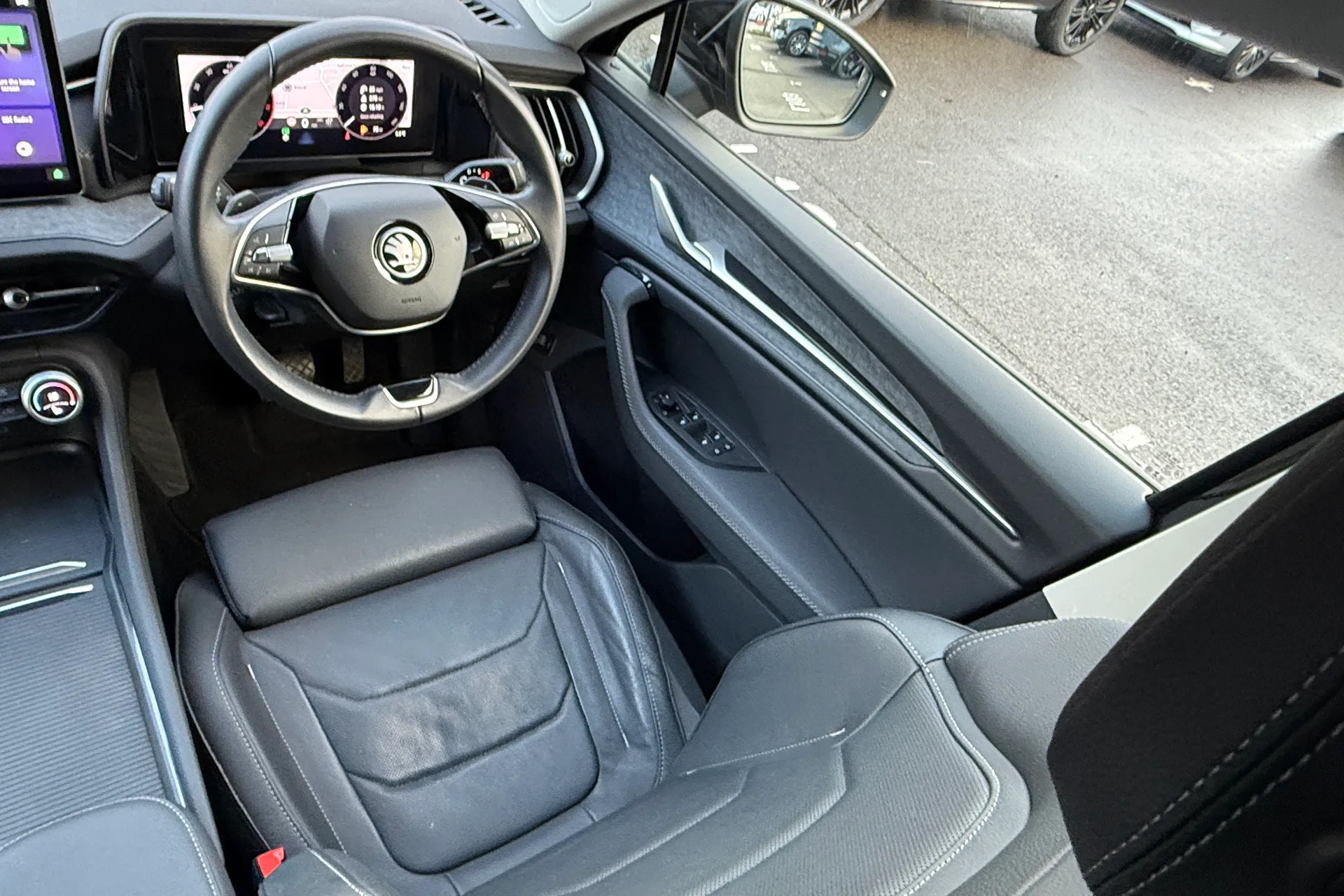 SKODA KODIAQ thumbnail image number 24