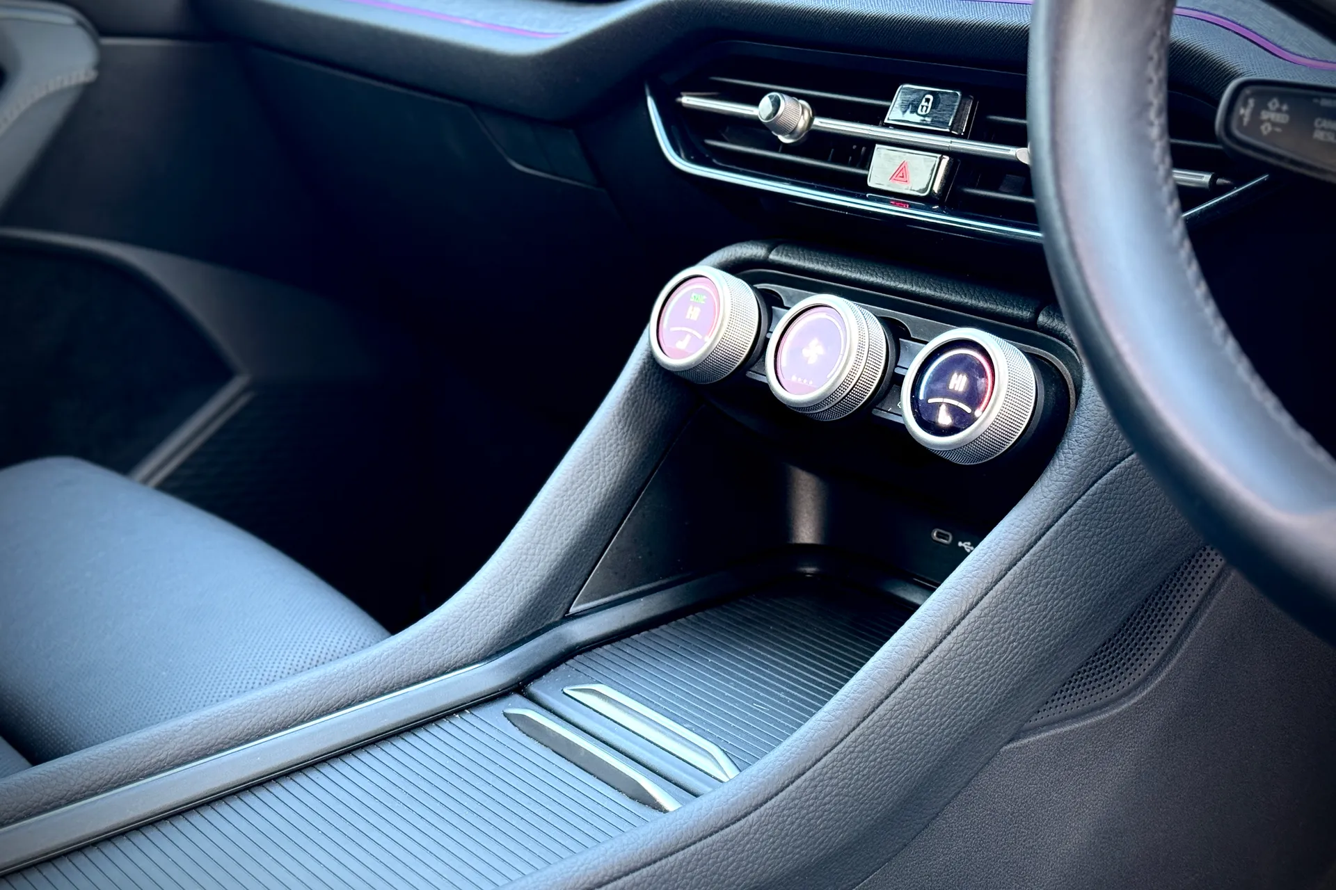 SKODA KODIAQ thumbnail image number 21