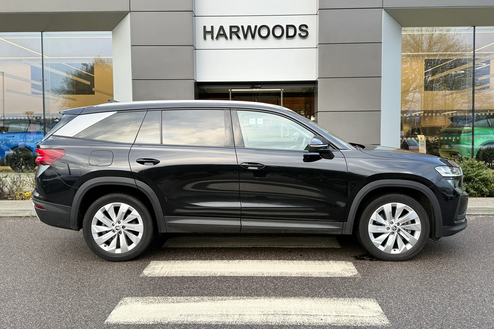 SKODA KODIAQ thumbnail image number 2