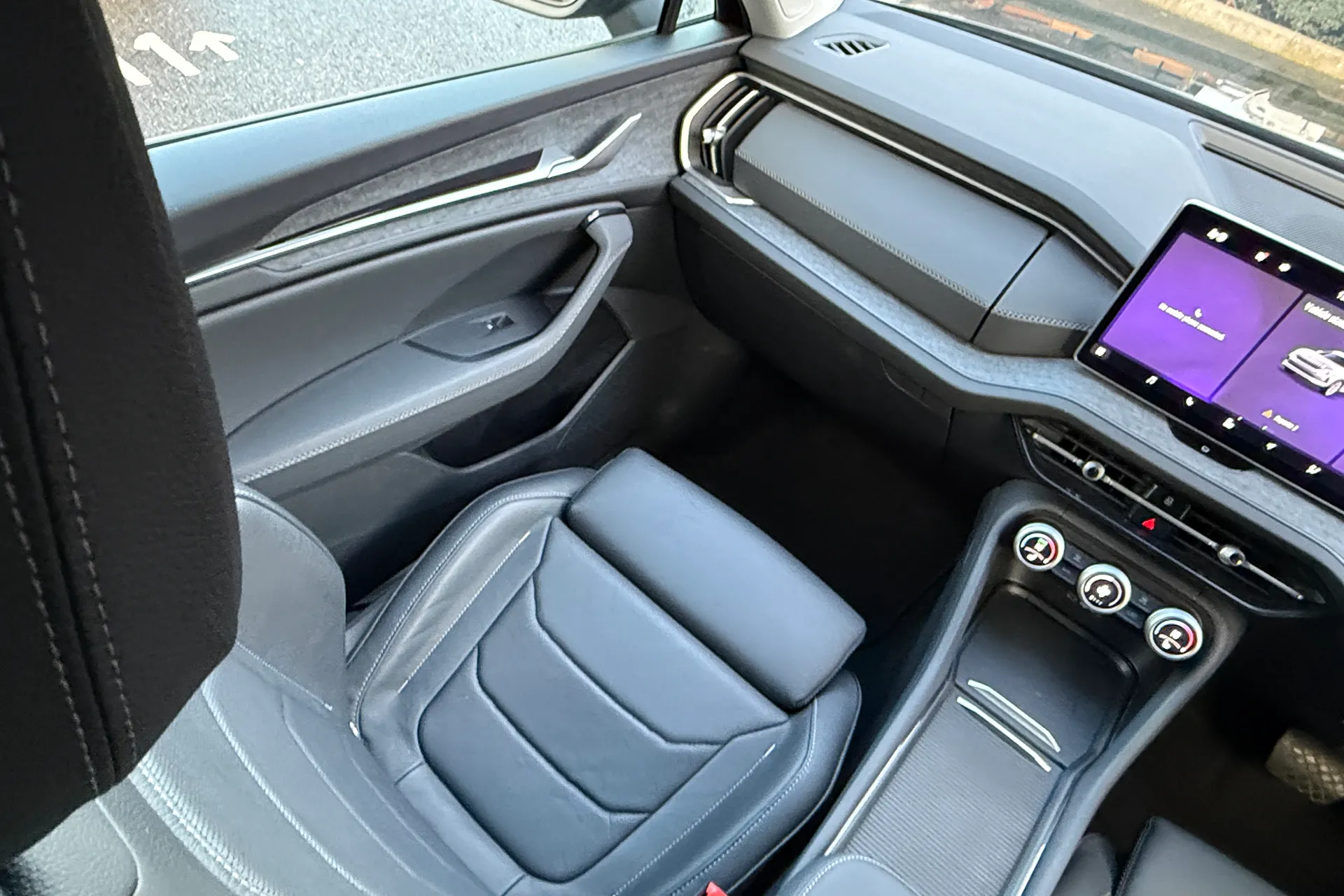 SKODA KODIAQ thumbnail image number 20