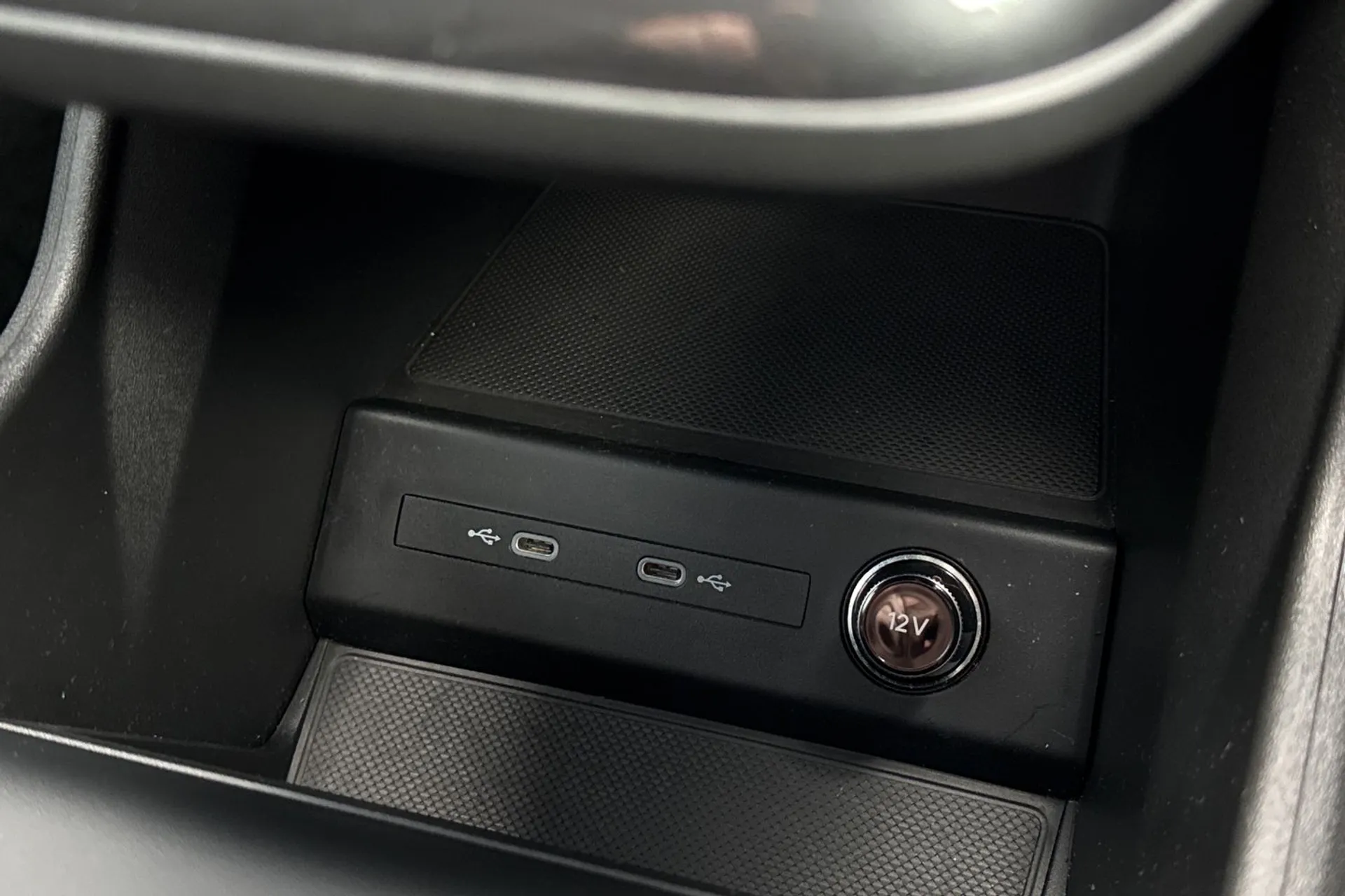 Audi Q4 thumbnail image number 43