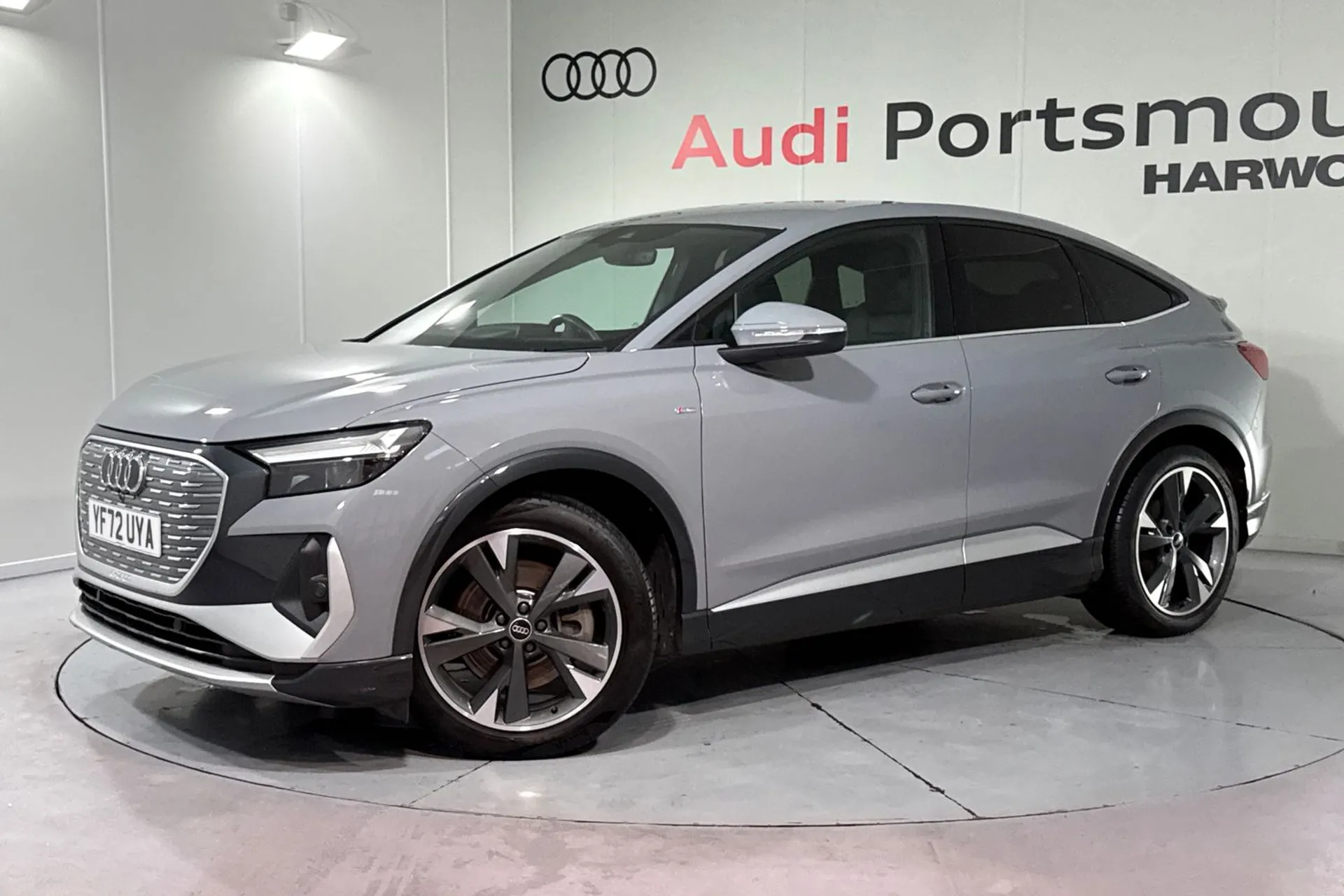 Audi Q4 thumbnail image number 5