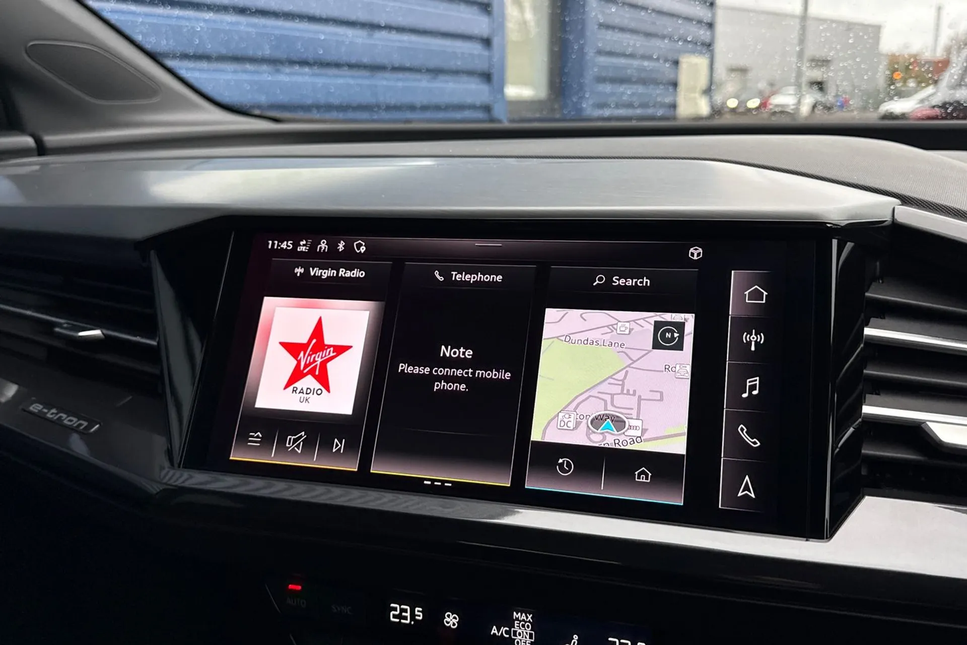 Audi Q4 thumbnail image number 30