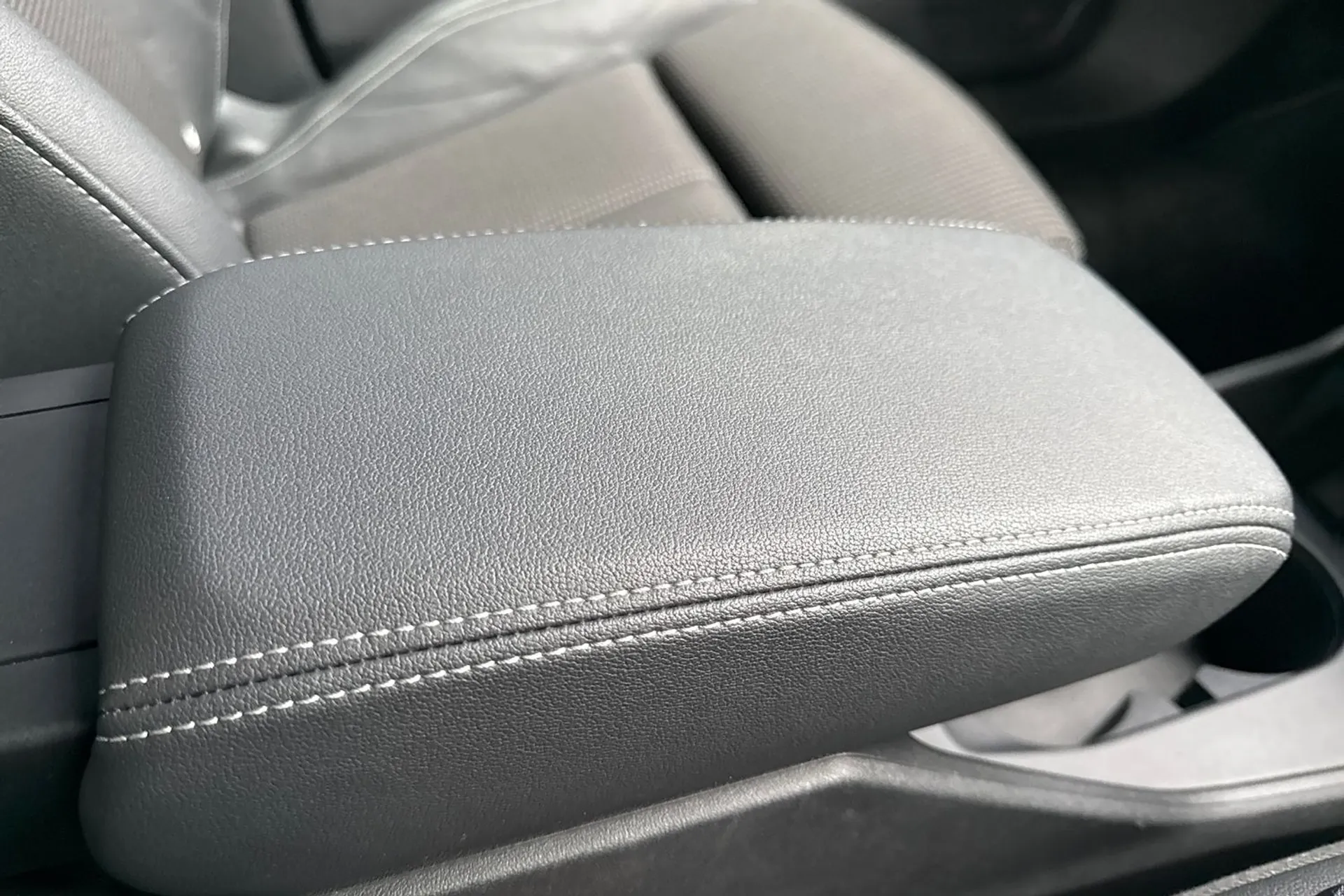 Audi Q4 thumbnail image number 51