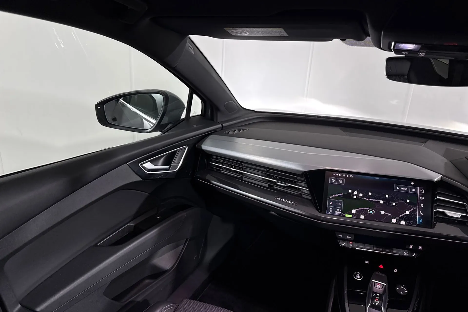 Audi Q4 thumbnail image number 40