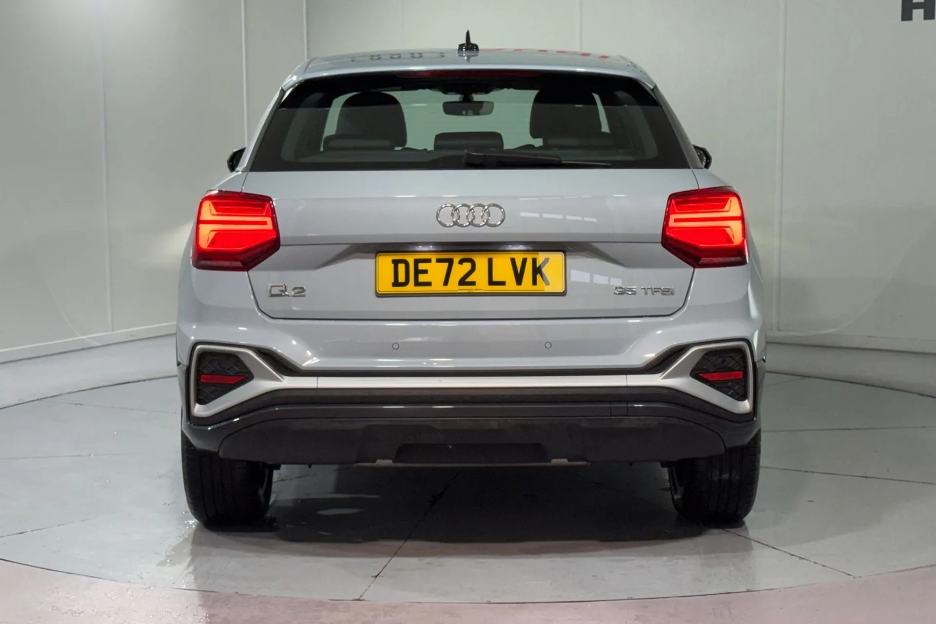 Audi Q2 thumbnail image number 9