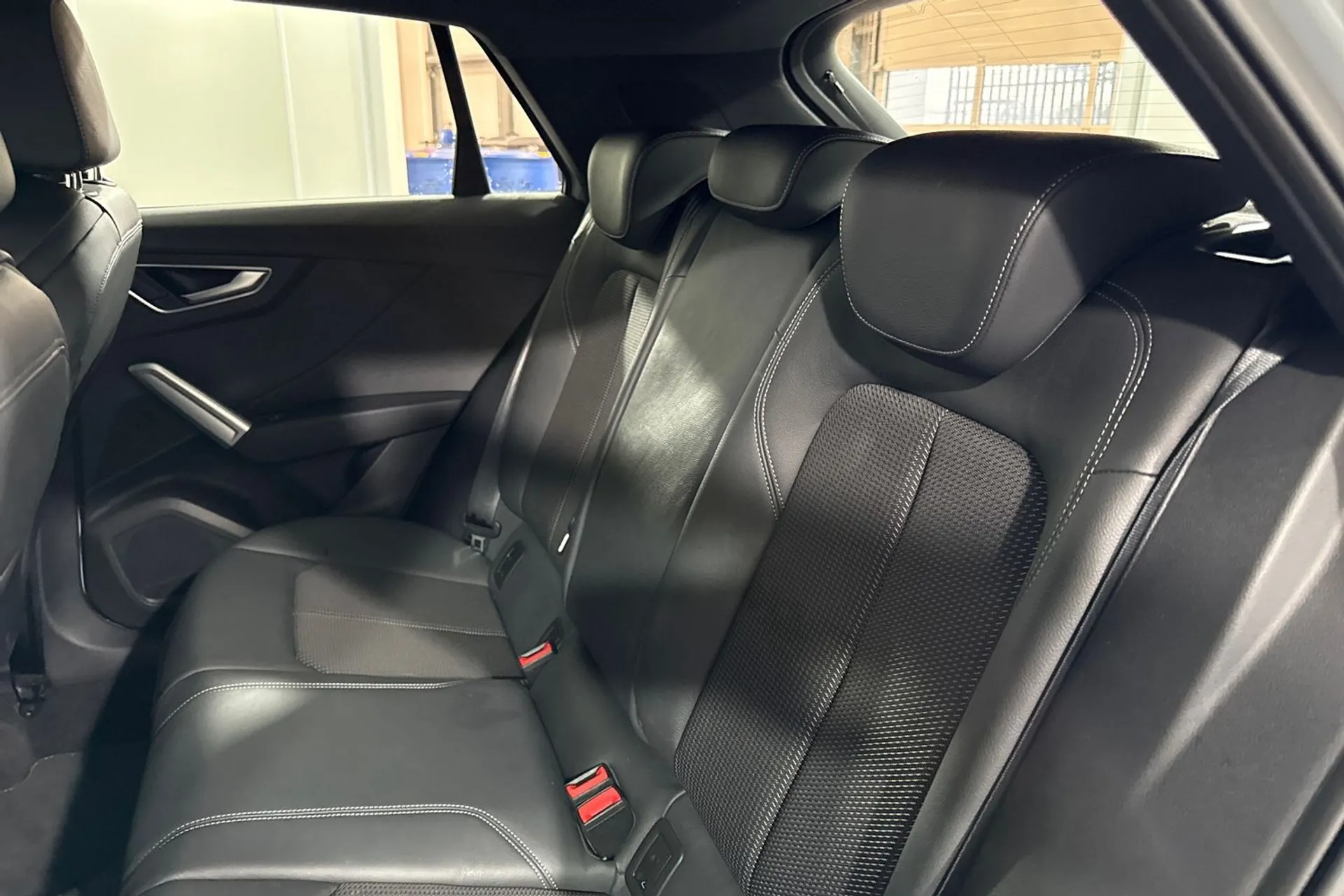 Audi Q2 thumbnail image number 35