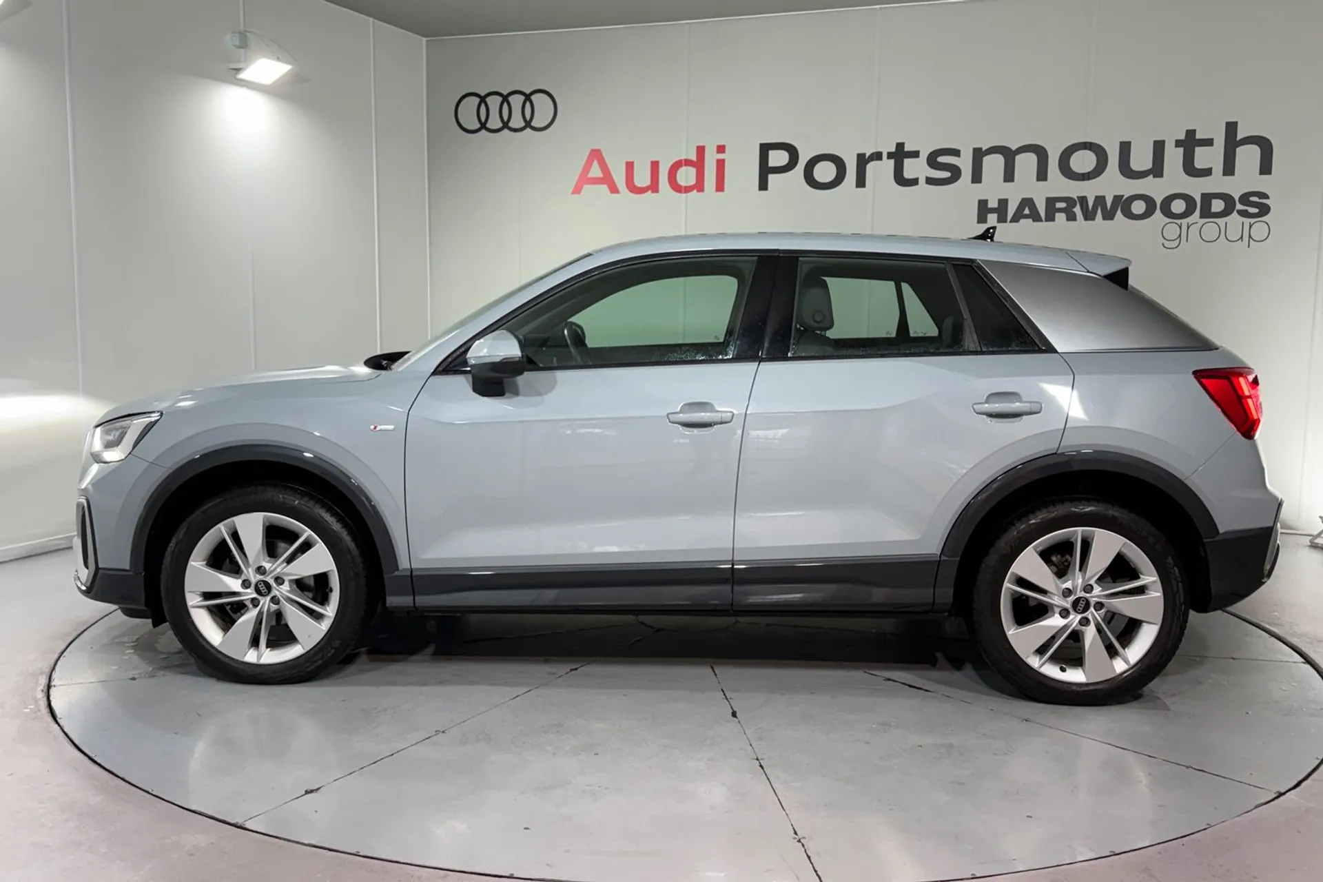Audi Q2 thumbnail image number 11
