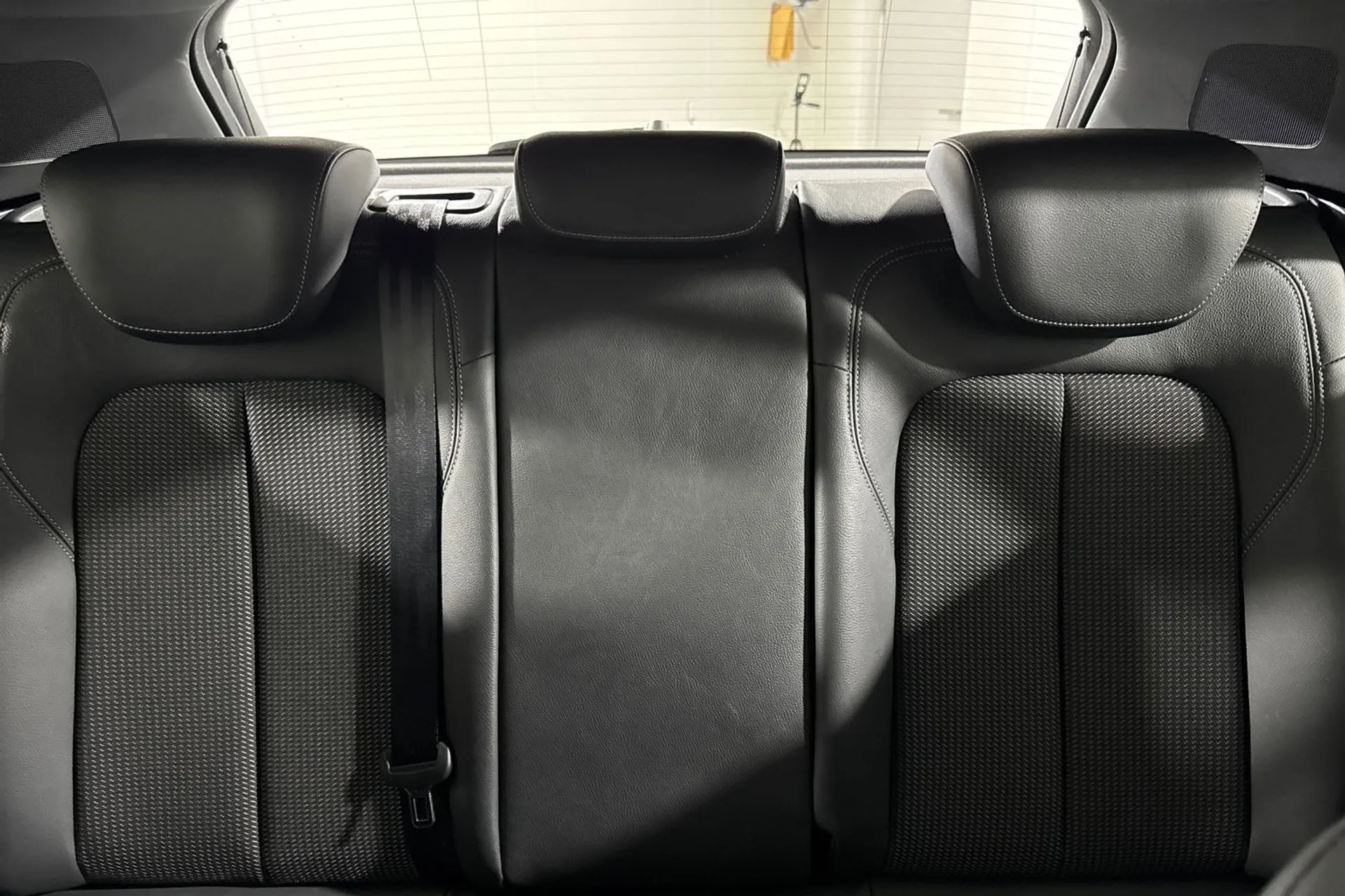 Audi Q2 thumbnail image number 37