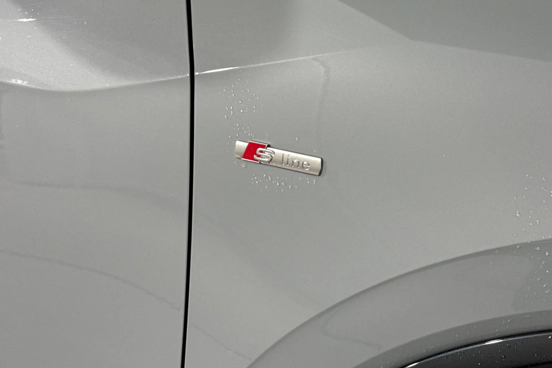 Audi Q2 thumbnail image number 13