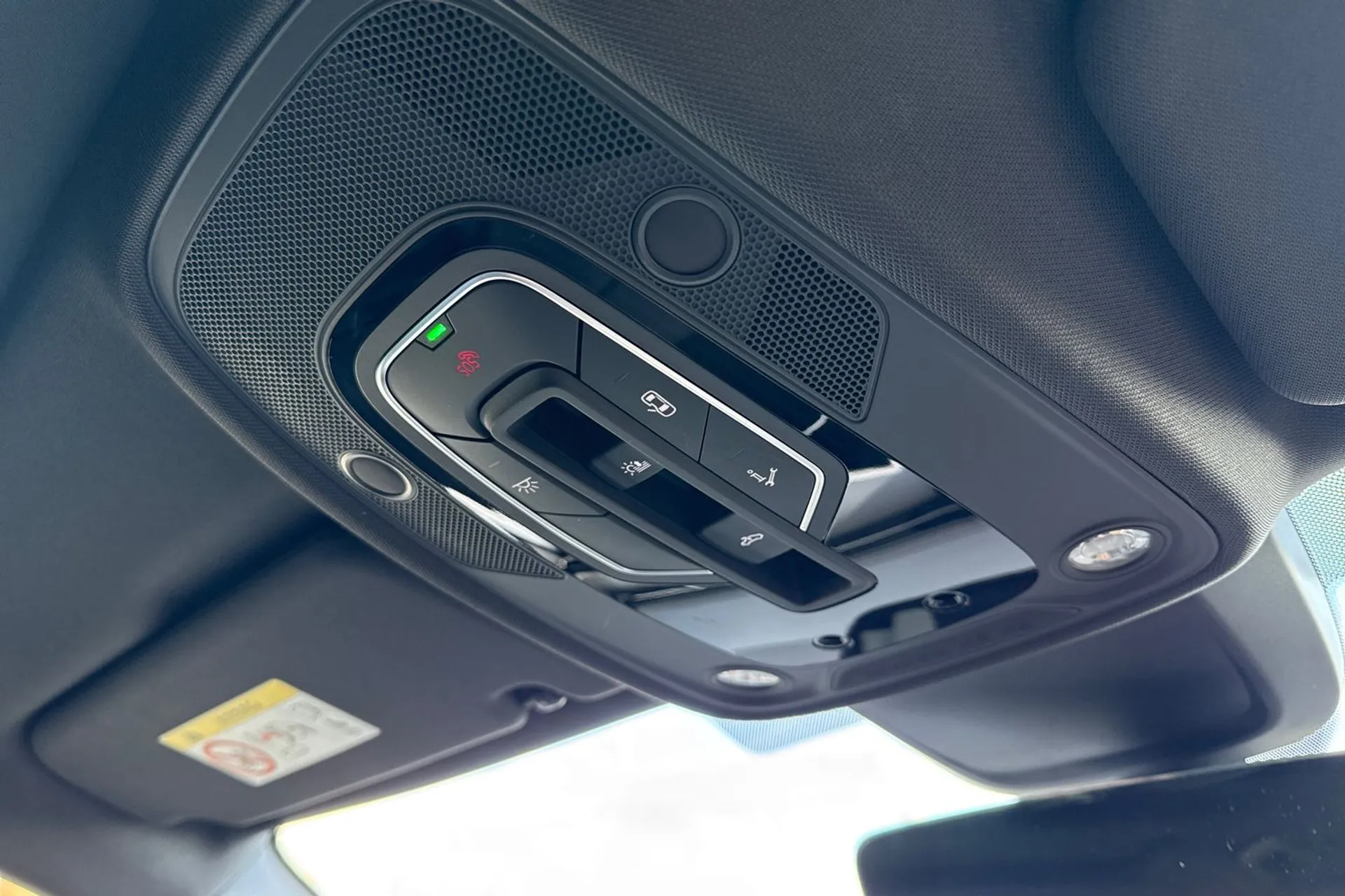 Audi A6 thumbnail image number 46