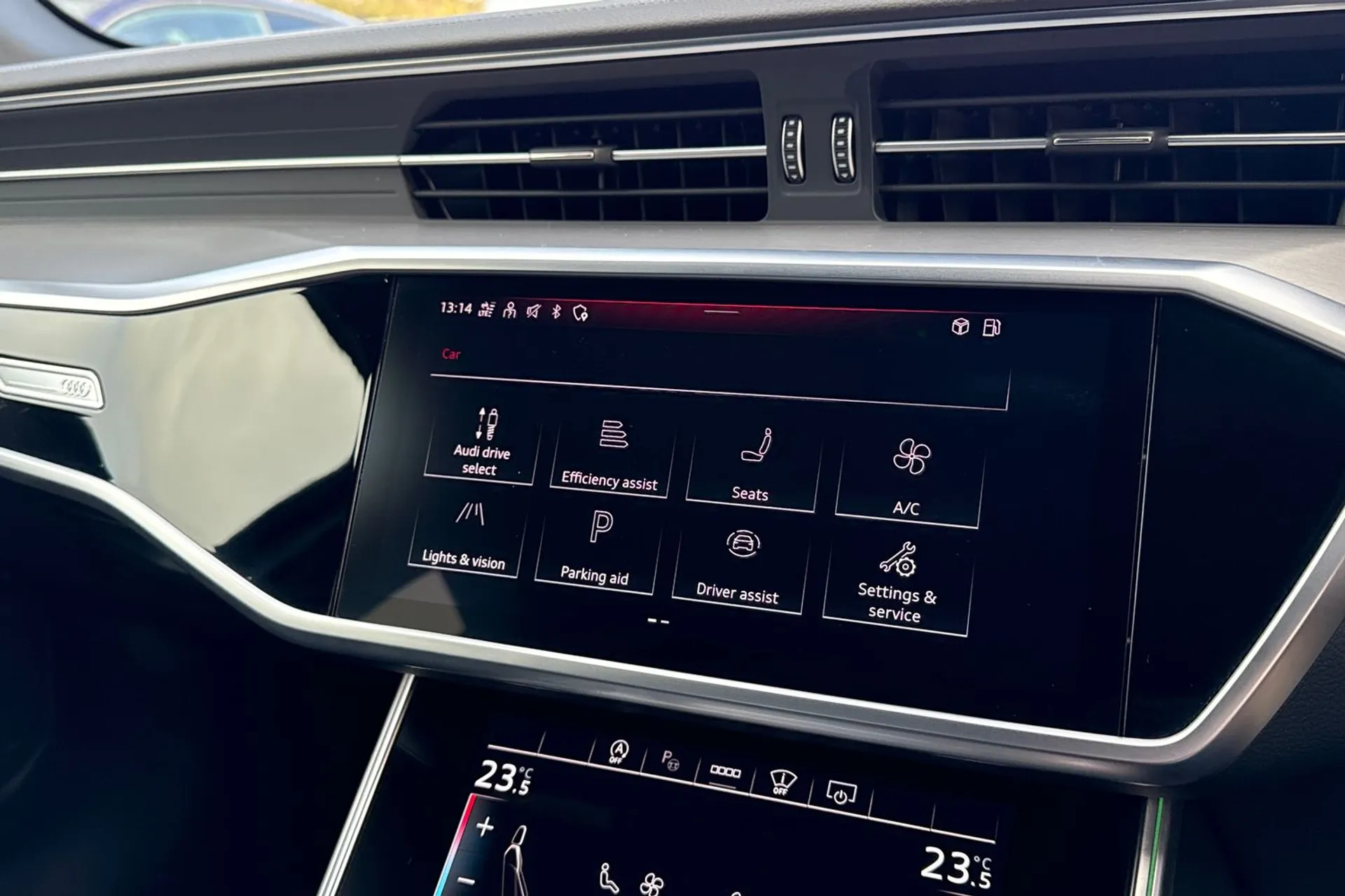 Audi A6 thumbnail image number 31