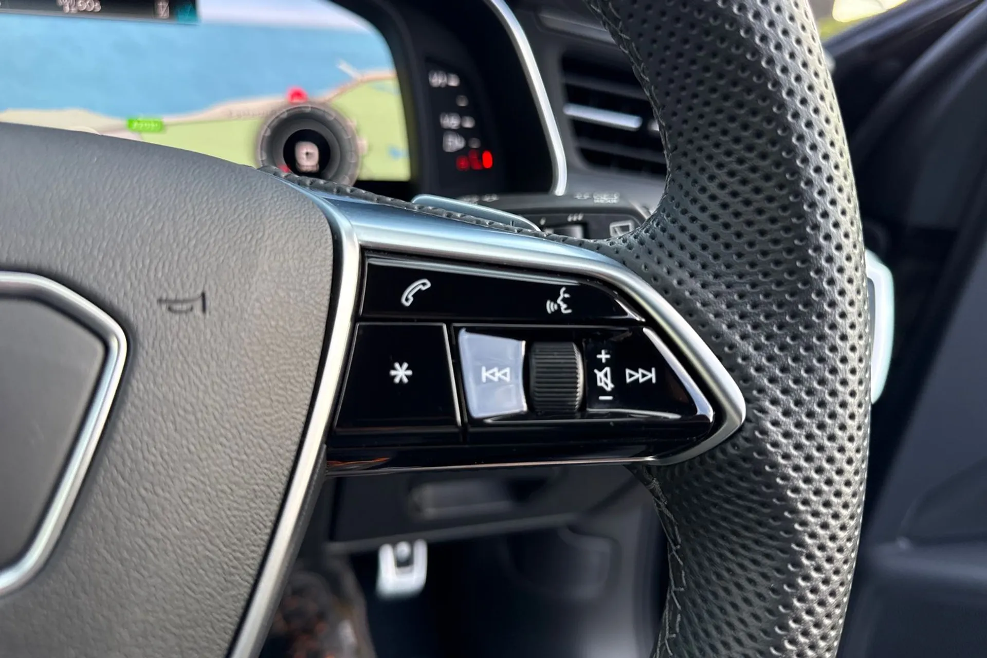 Audi A6 thumbnail image number 52