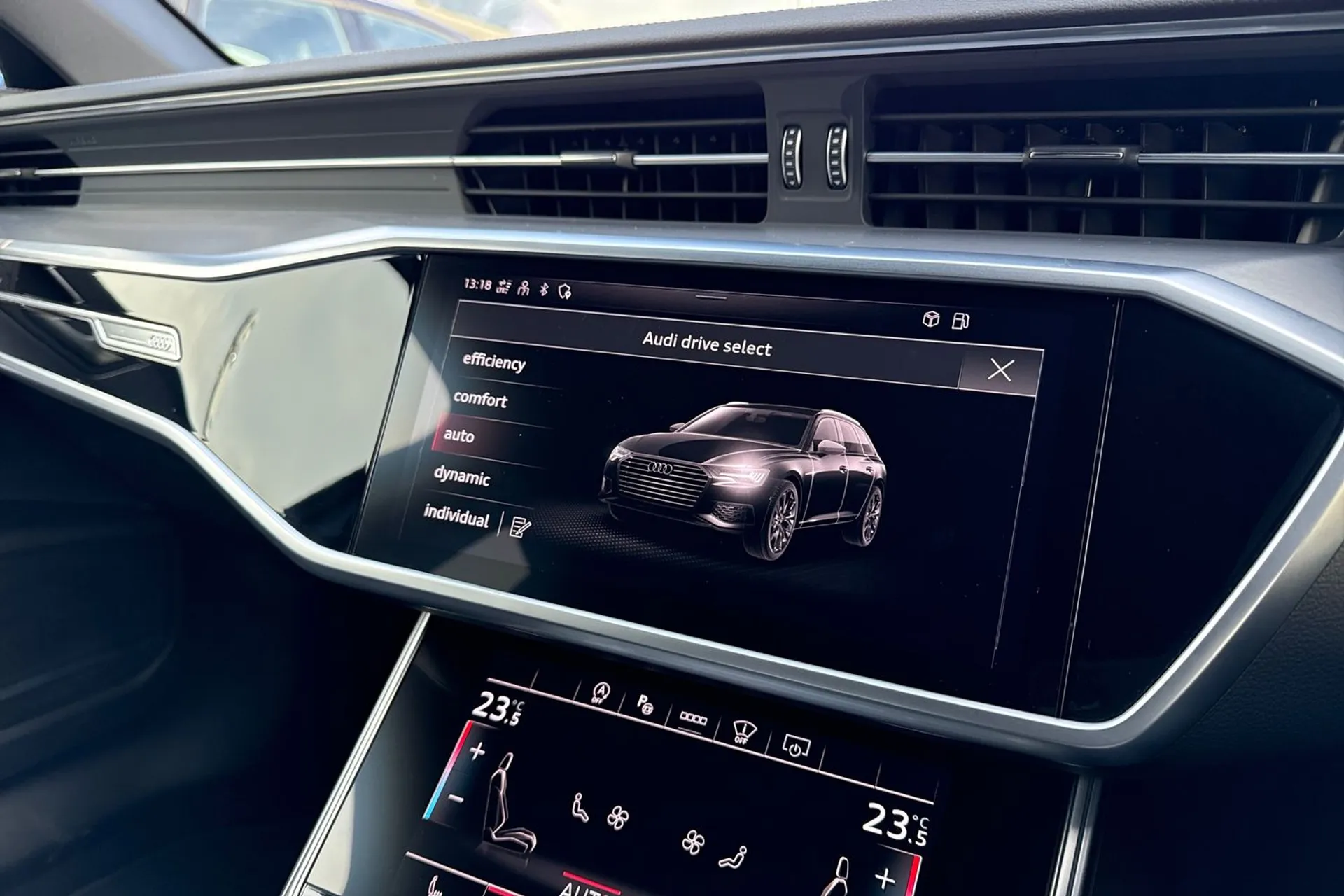 Audi A6 thumbnail image number 27