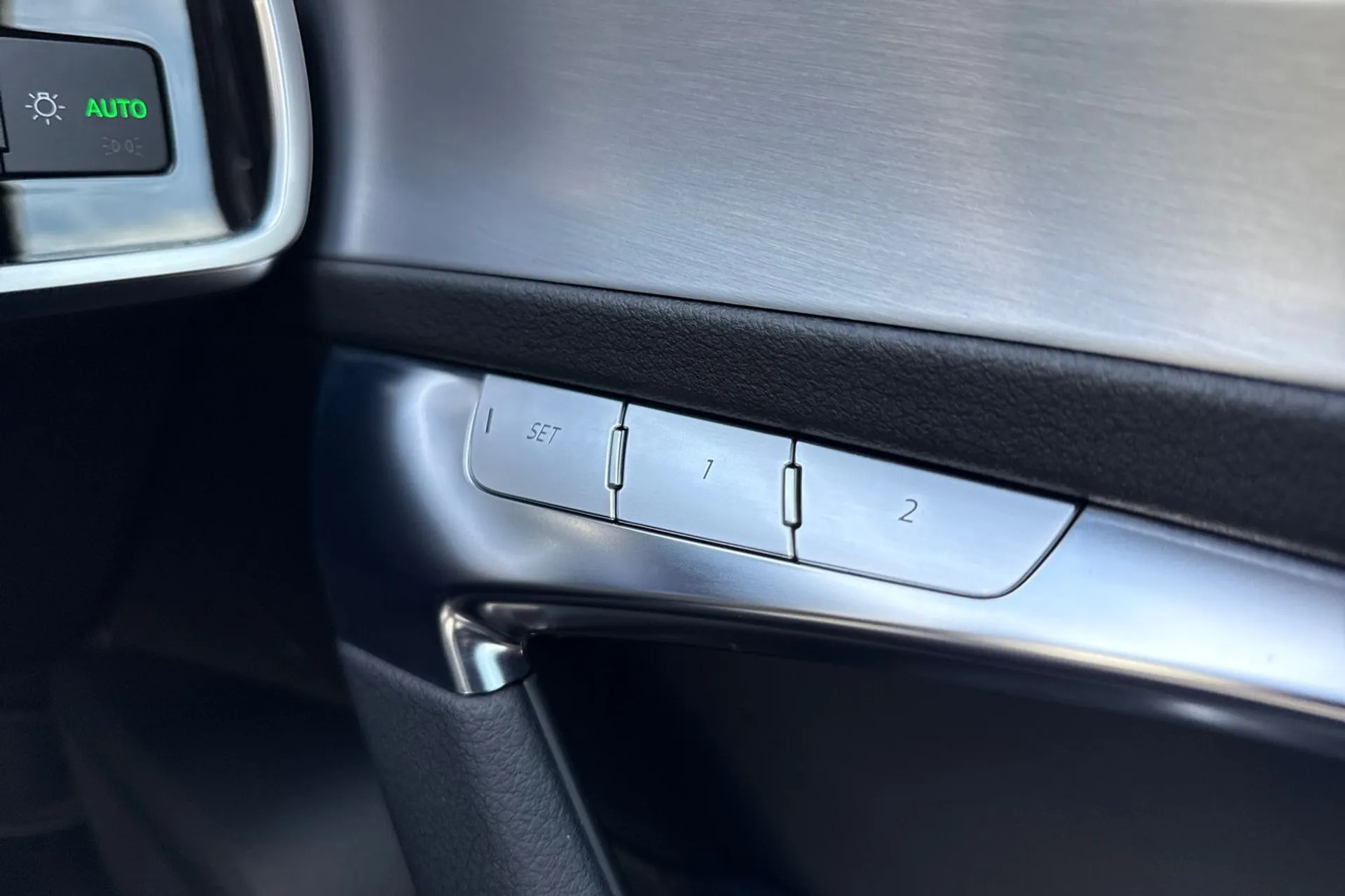 Audi A6 thumbnail image number 36