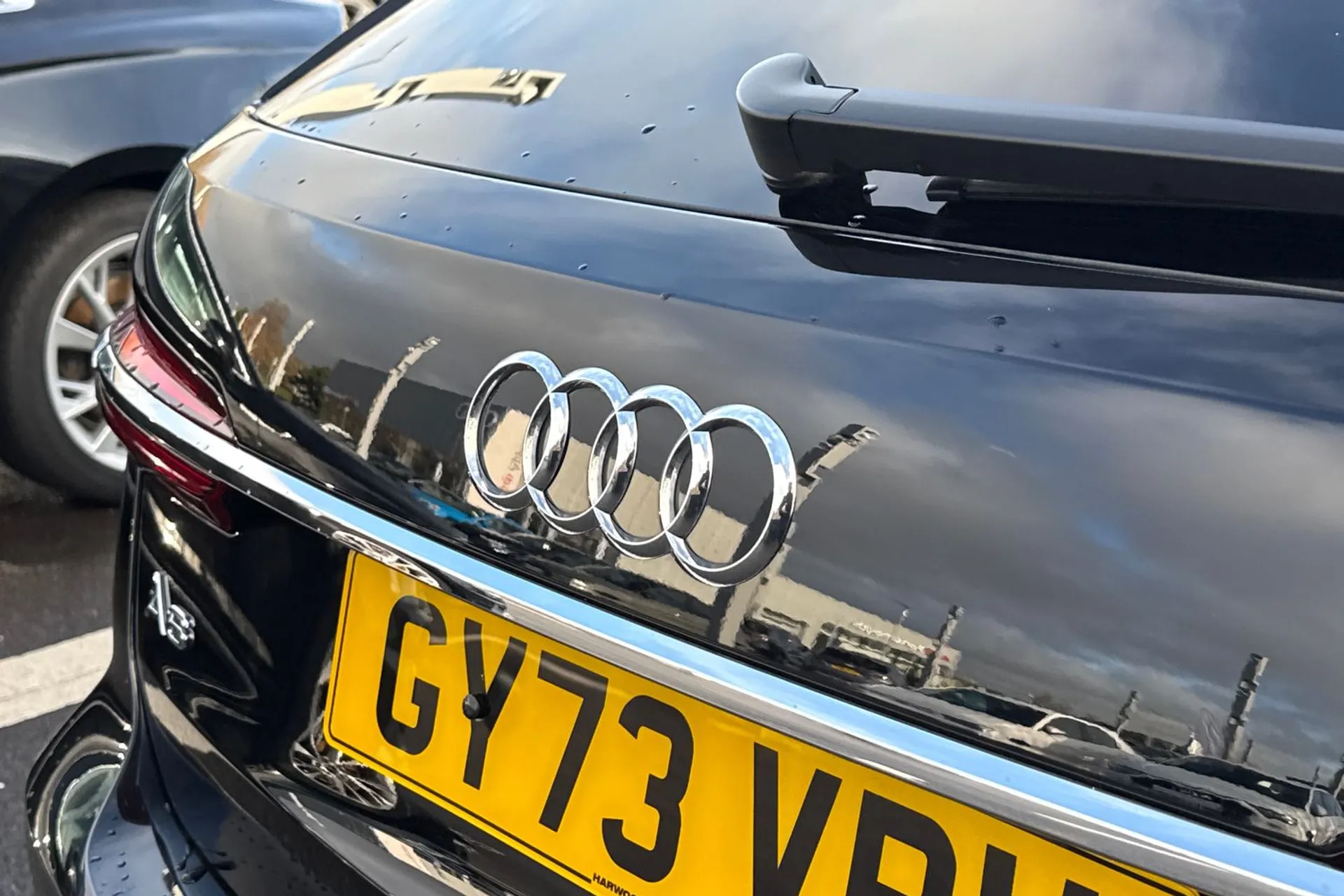 Audi A6 thumbnail image number 28