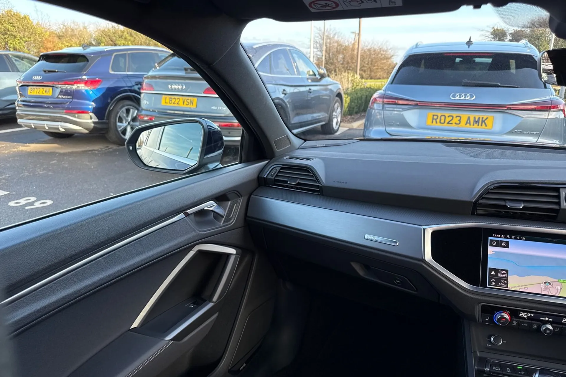 Audi Q3 thumbnail image number 49