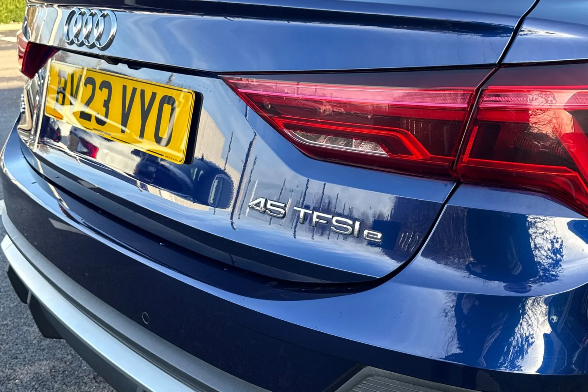 Audi Q3 thumbnail image number 26