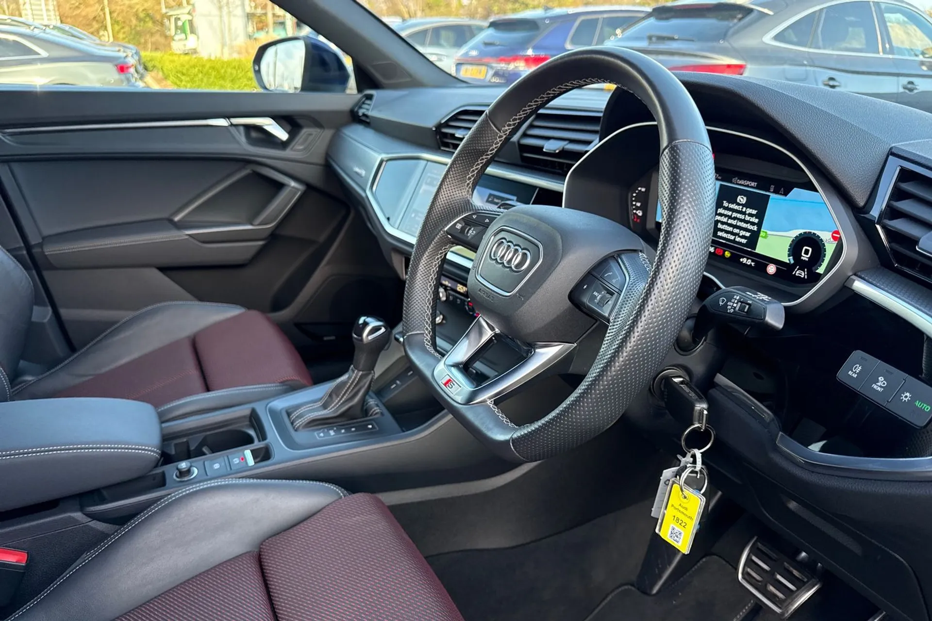 Audi Q3 thumbnail image number 42