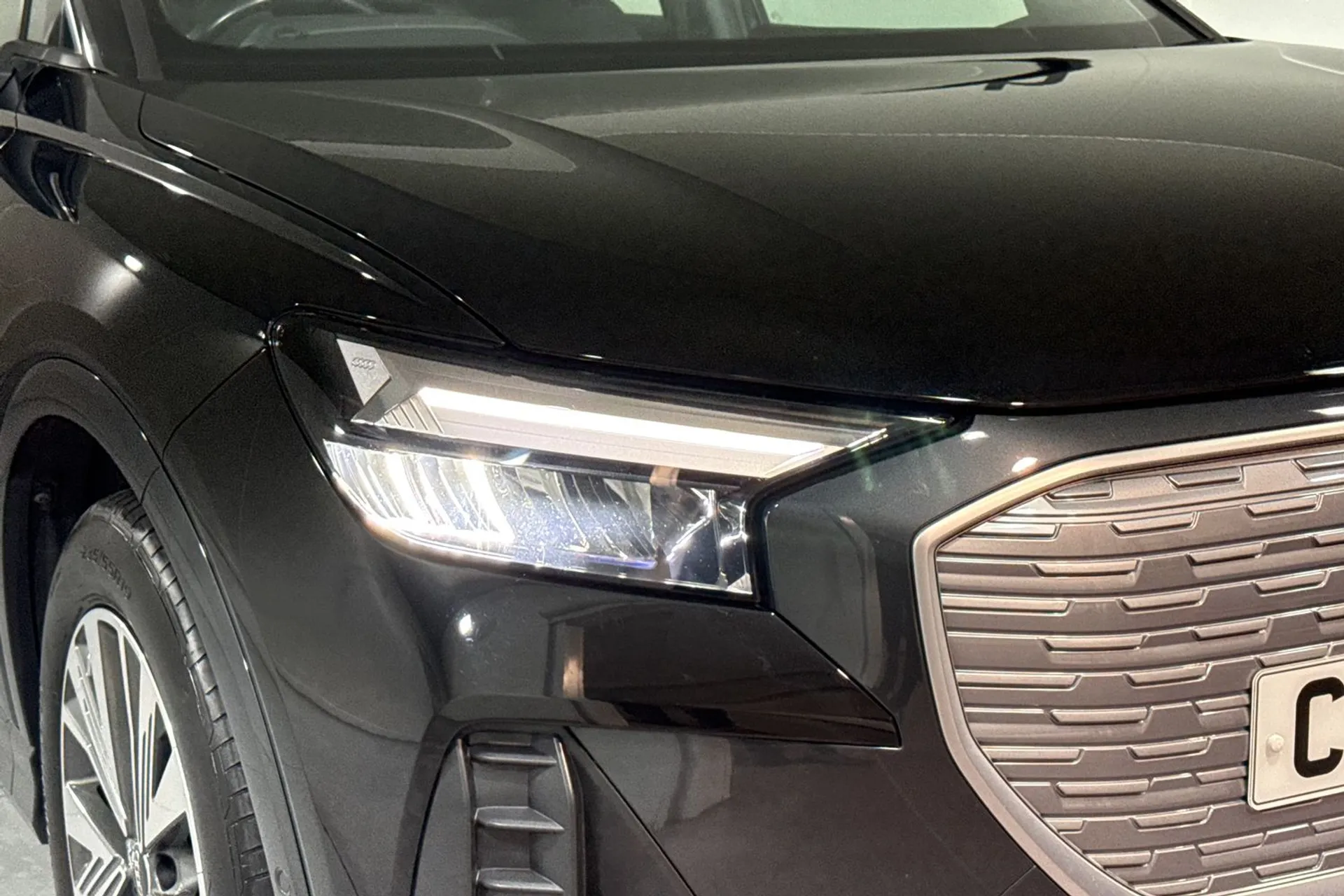 Audi Q4 thumbnail image number 26