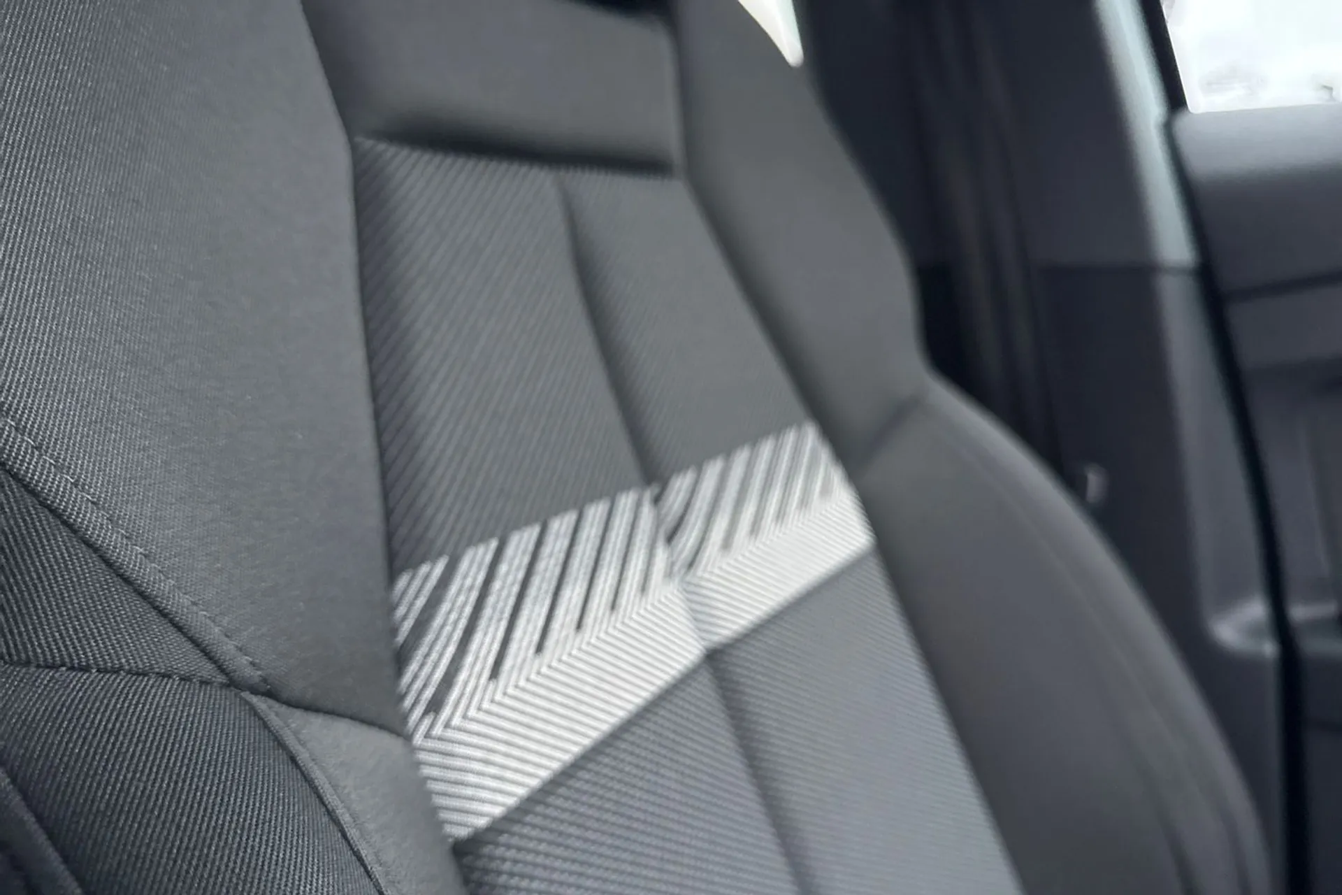 Audi Q4 thumbnail image number 22