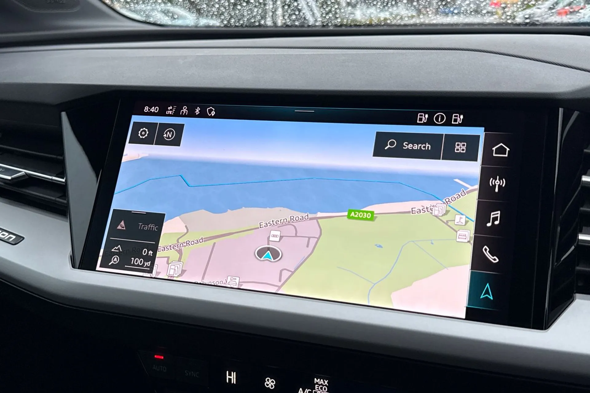 Audi Q4 thumbnail image number 5