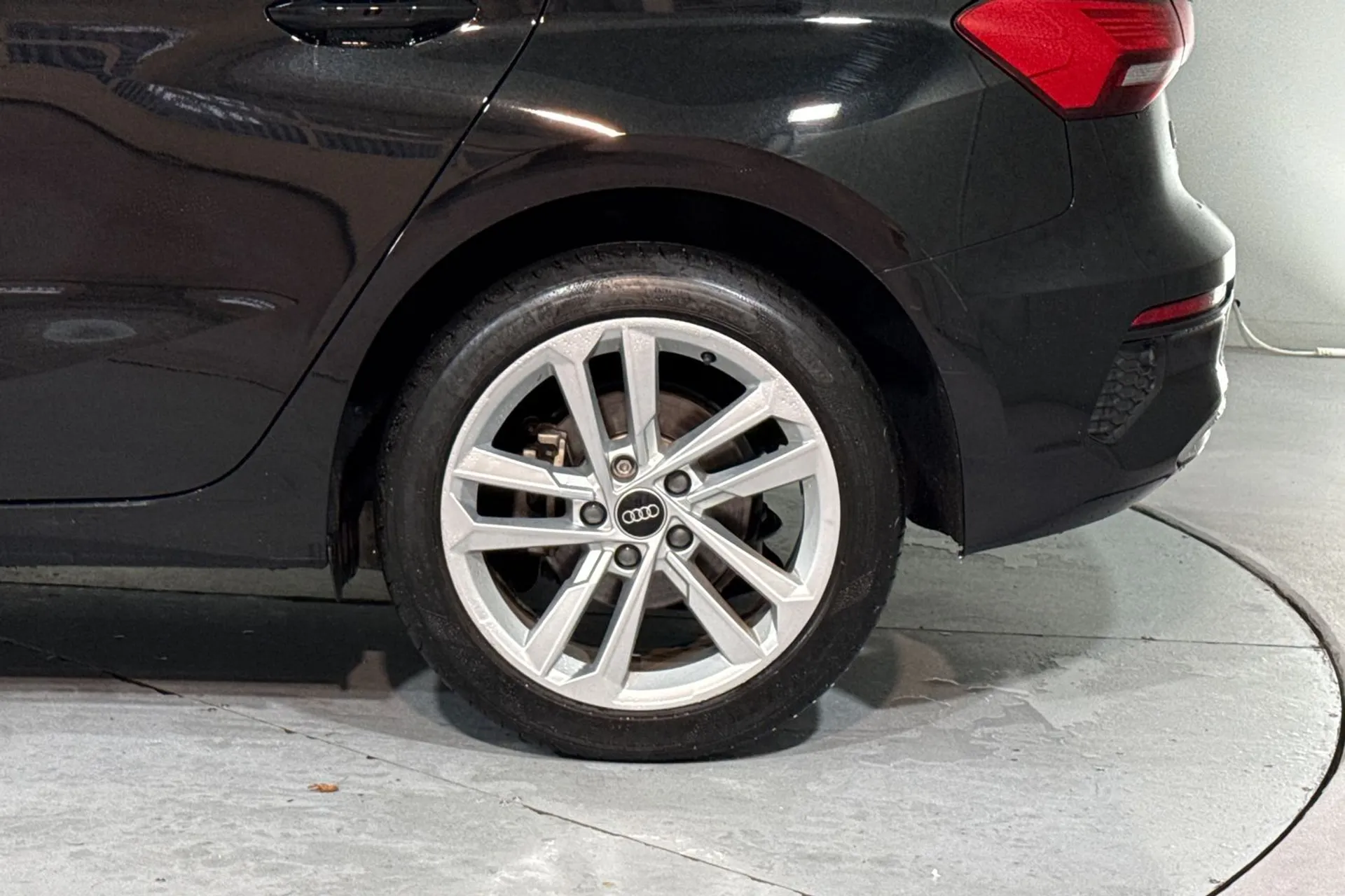 Audi A3 thumbnail image number 24