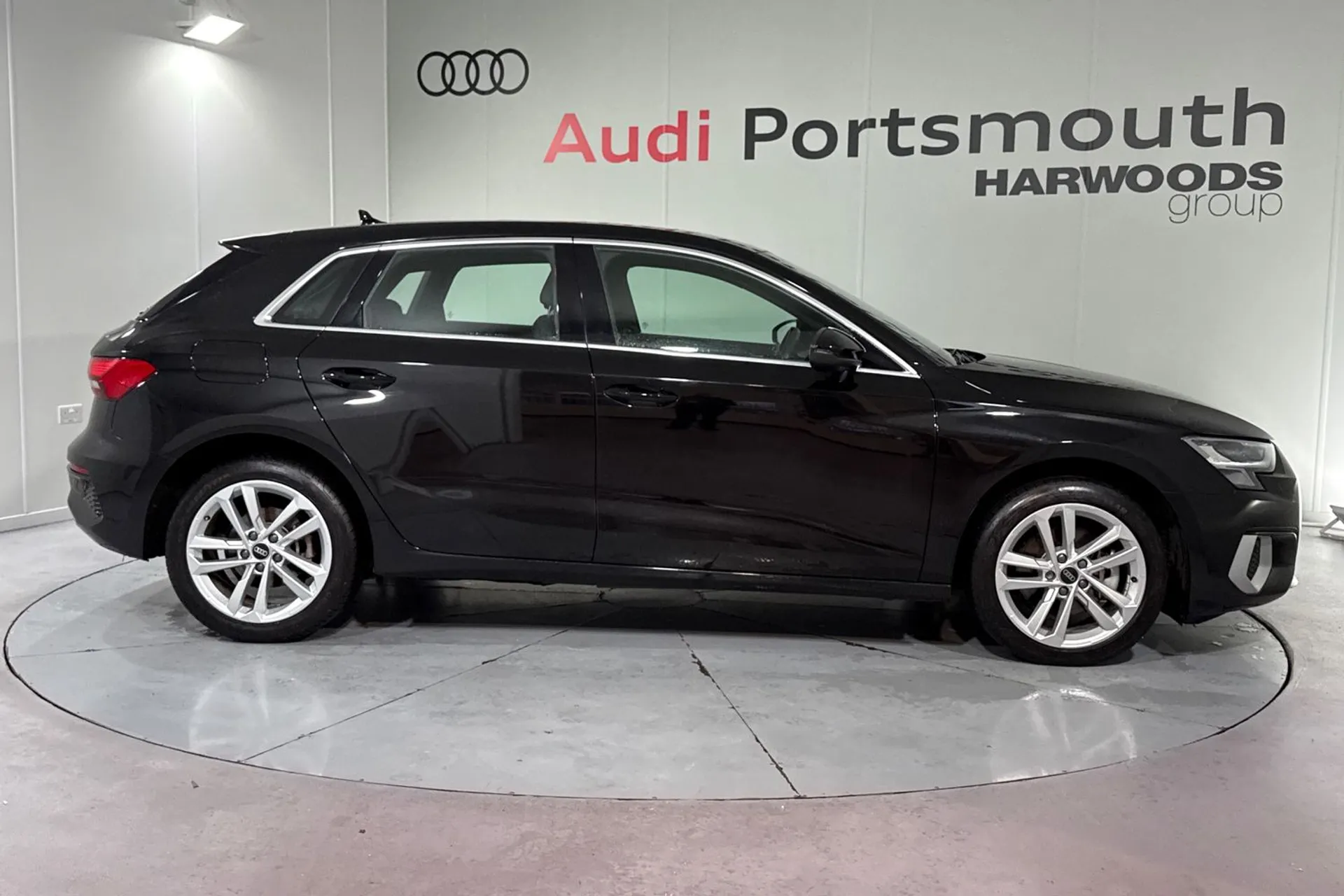 Audi A3 thumbnail image number 2