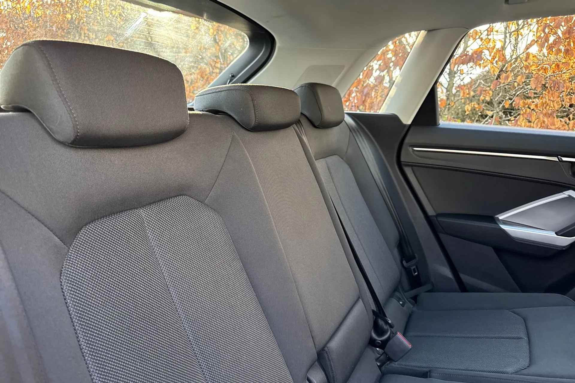 Audi Q3 thumbnail image number 41