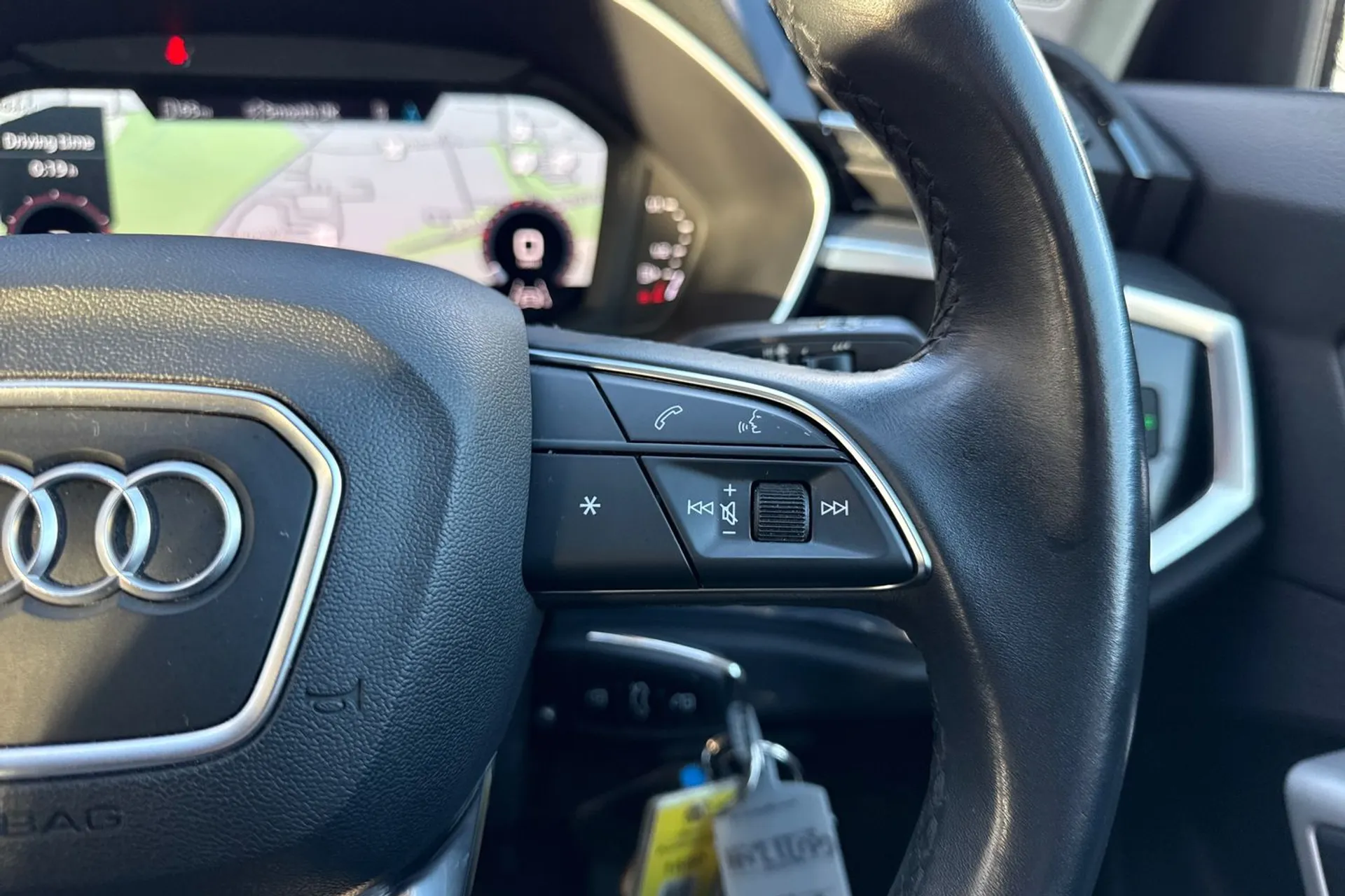 Audi Q3 thumbnail image number 40