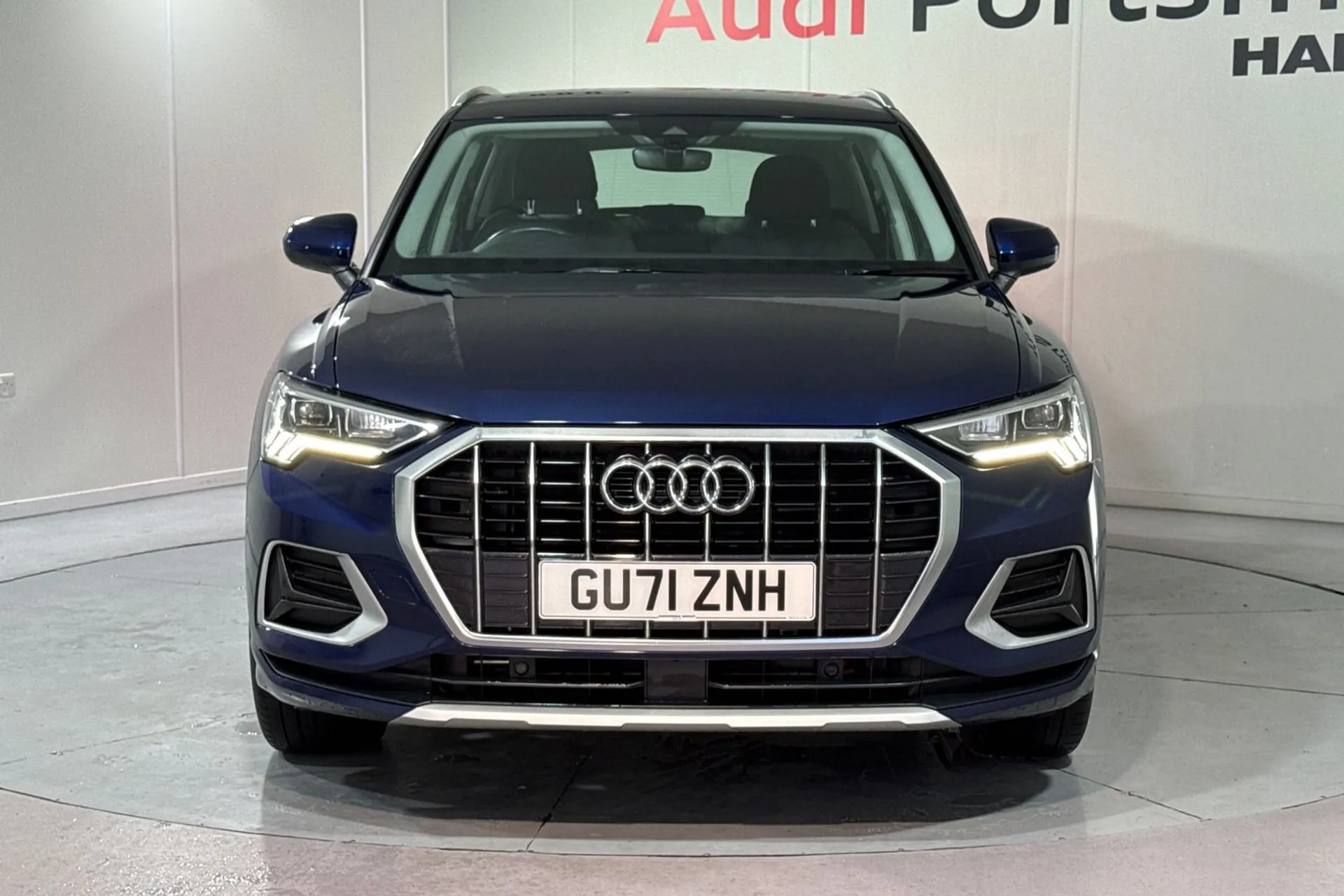 Audi Q3 thumbnail image number 8