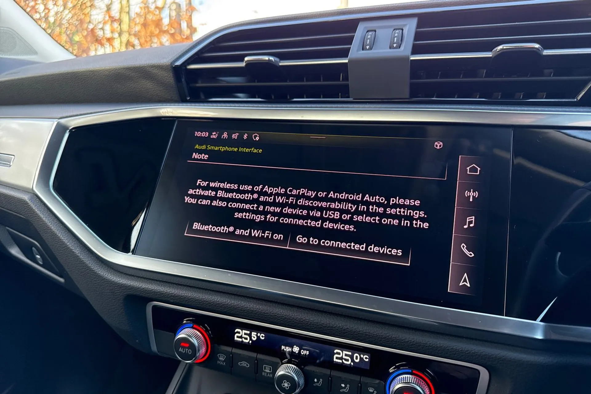 Audi Q3 thumbnail image number 18