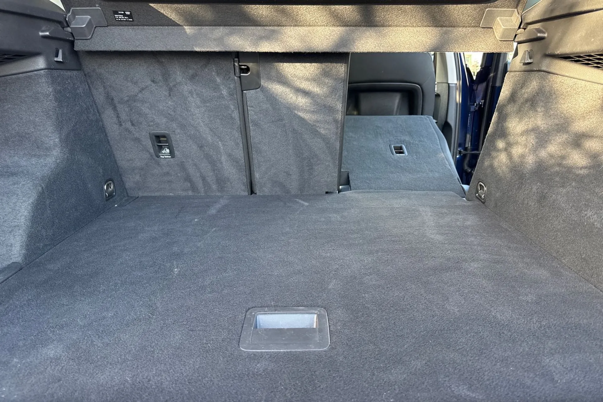 Audi Q3 thumbnail image number 37