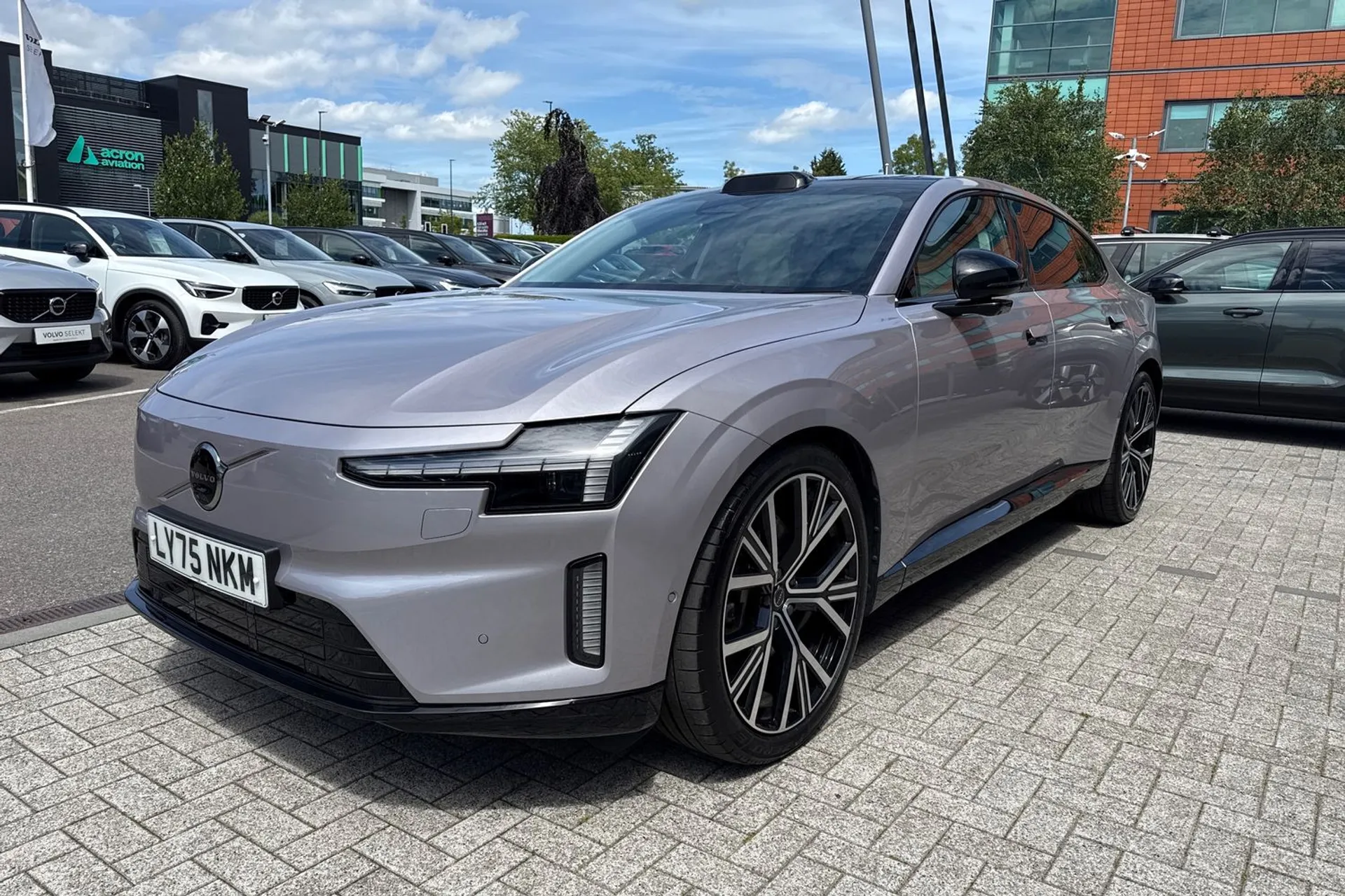 Volvo ES90 thumbnail image number 12