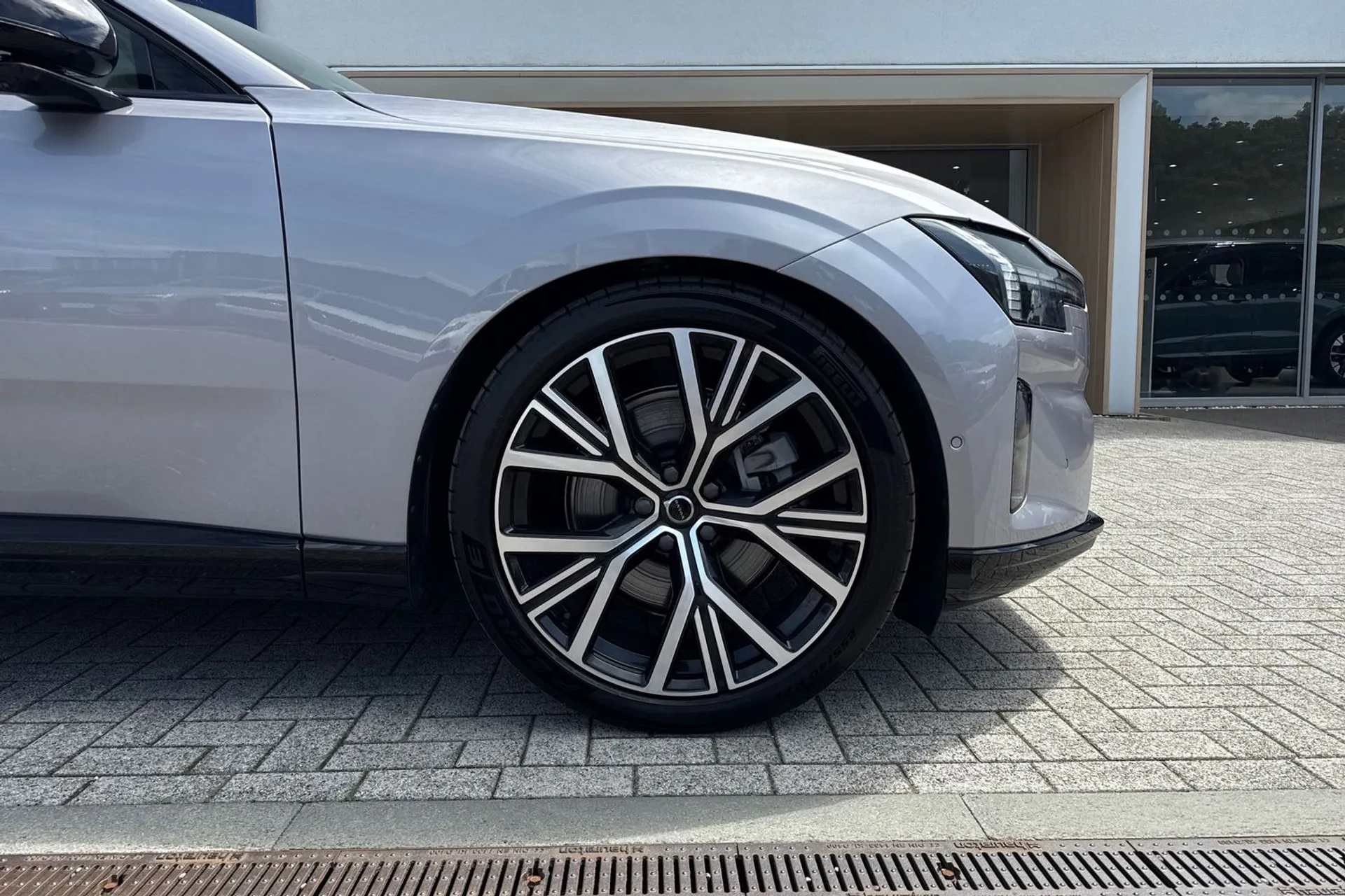 Volvo ES90 thumbnail image number 14