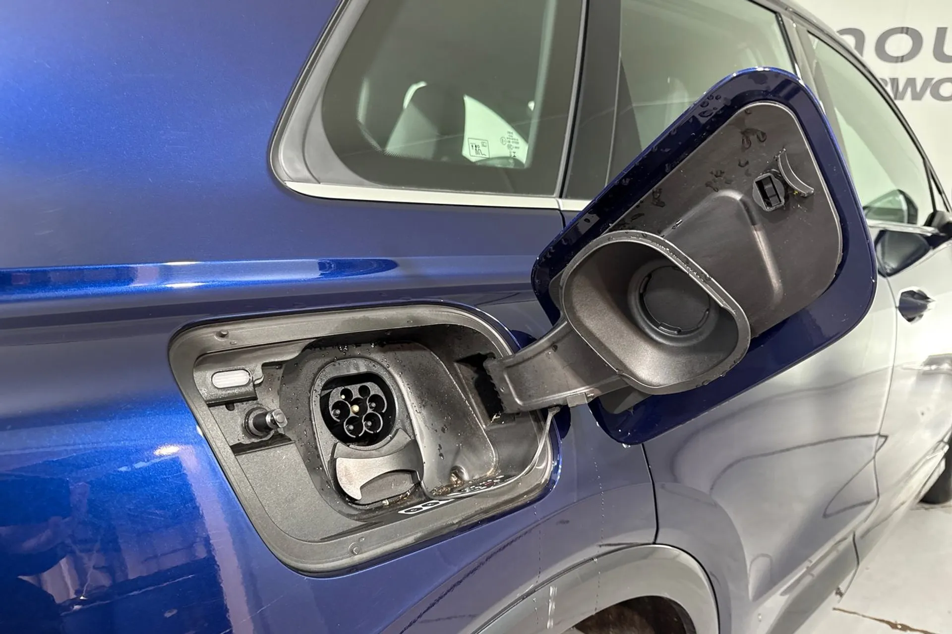 Audi Q4 thumbnail image number 37