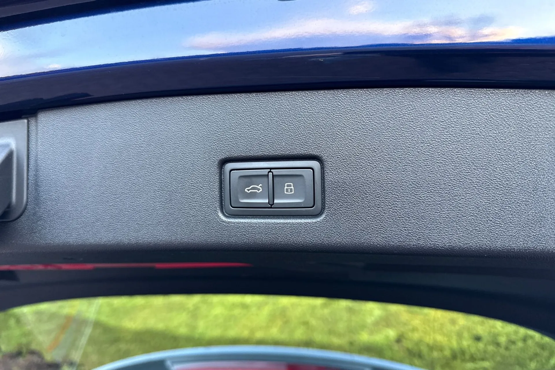 Audi Q4 thumbnail image number 39