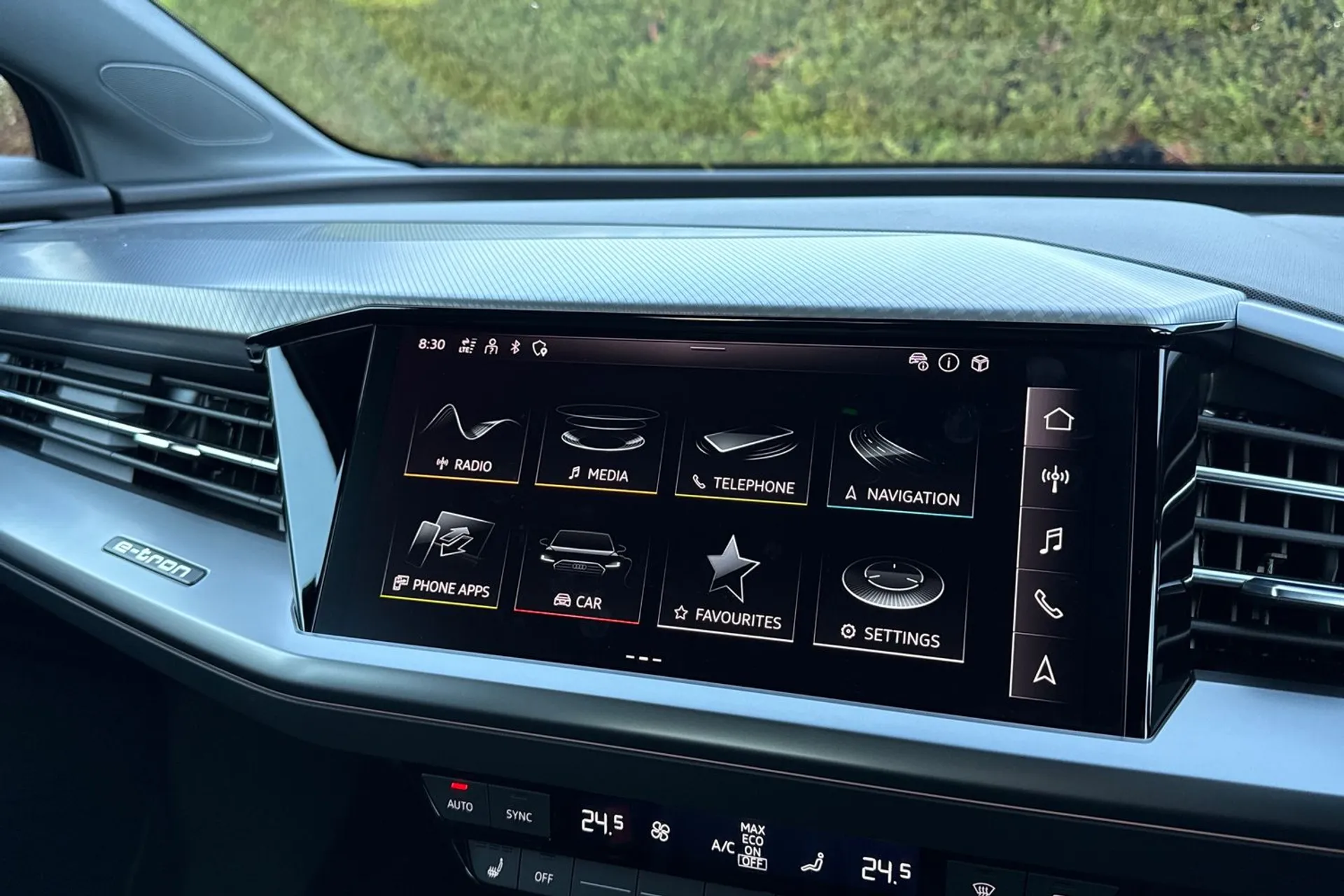 Audi Q4 thumbnail image number 22