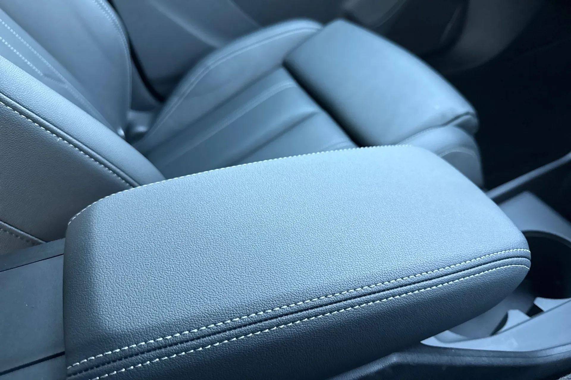 Audi Q4 thumbnail image number 30