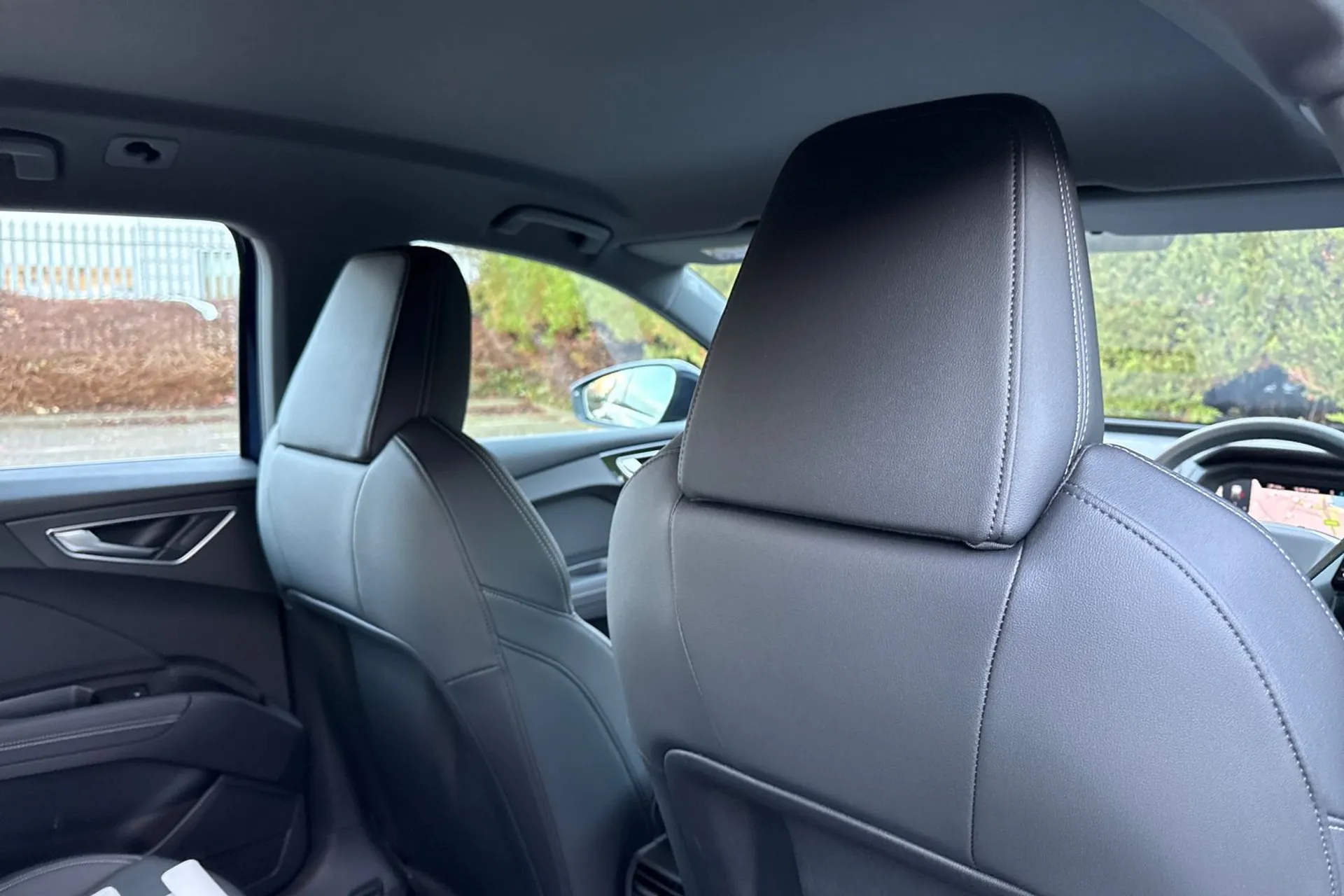 Audi Q4 thumbnail image number 43