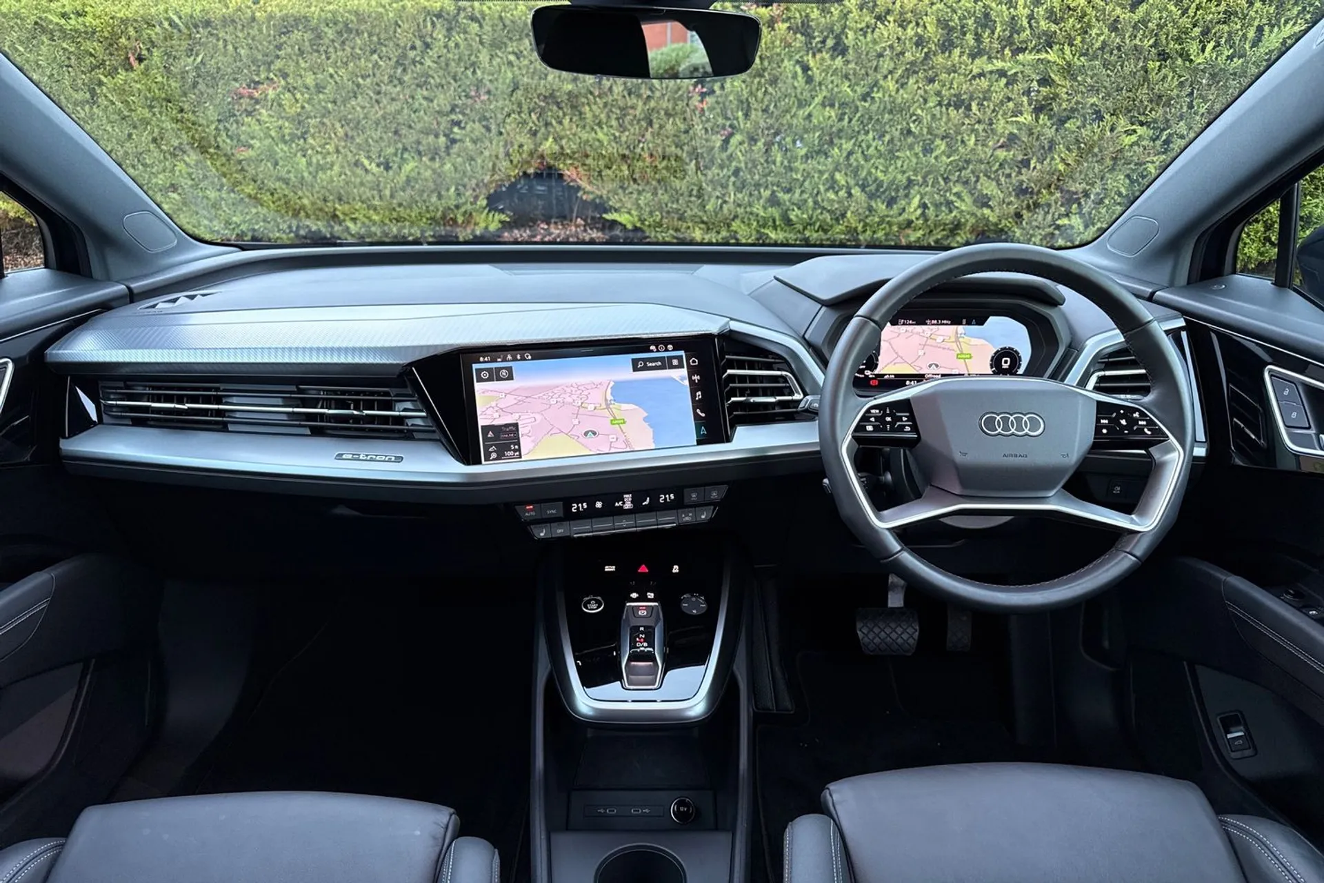 Audi Q4 thumbnail image number 3