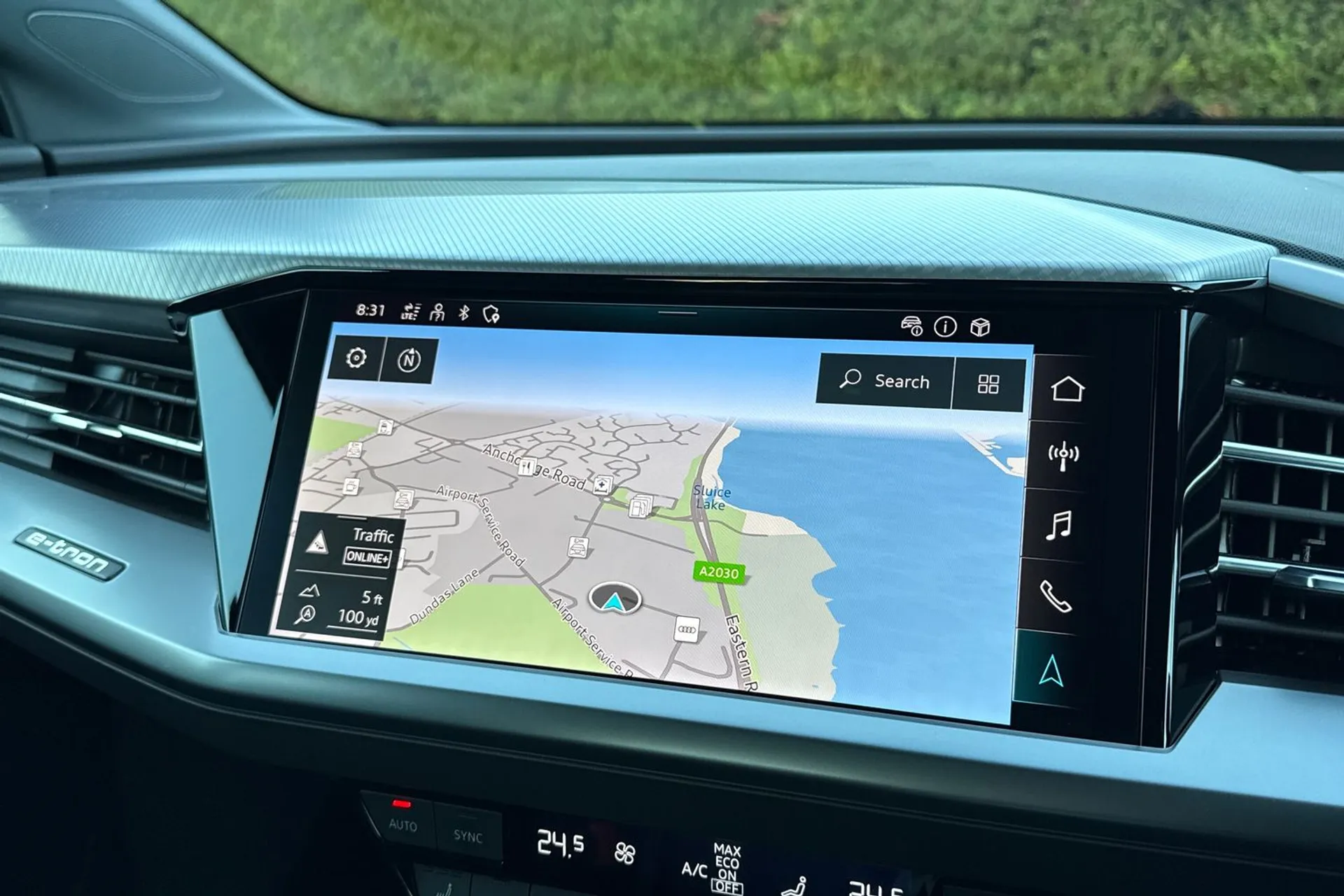 Audi Q4 thumbnail image number 14