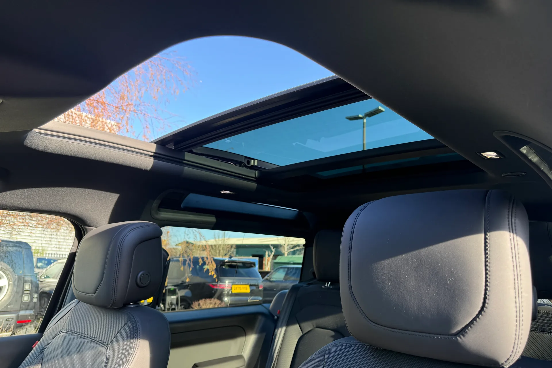 LAND ROVER DEFENDER thumbnail image number 5