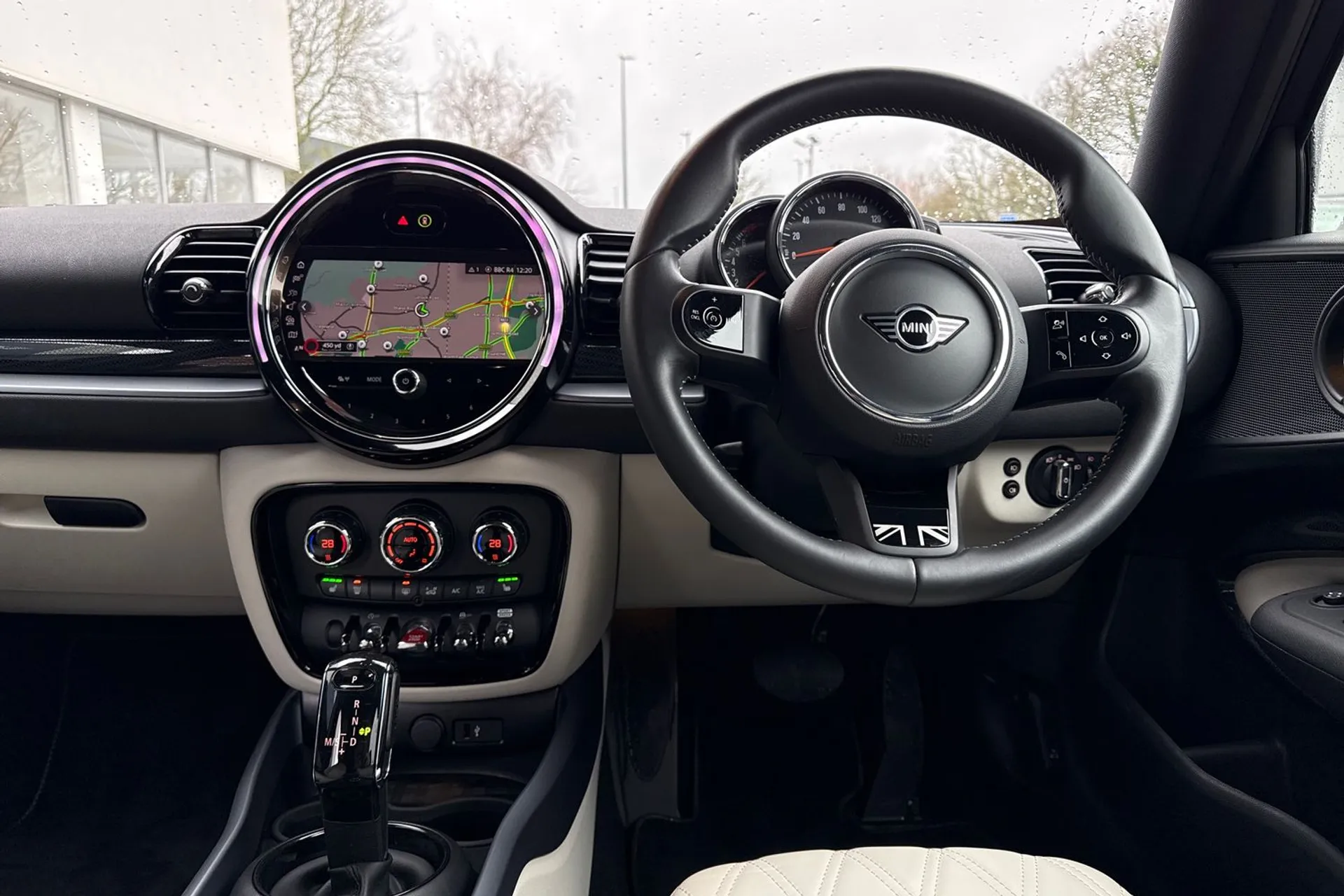 MINI CLUBMAN thumbnail image number 34