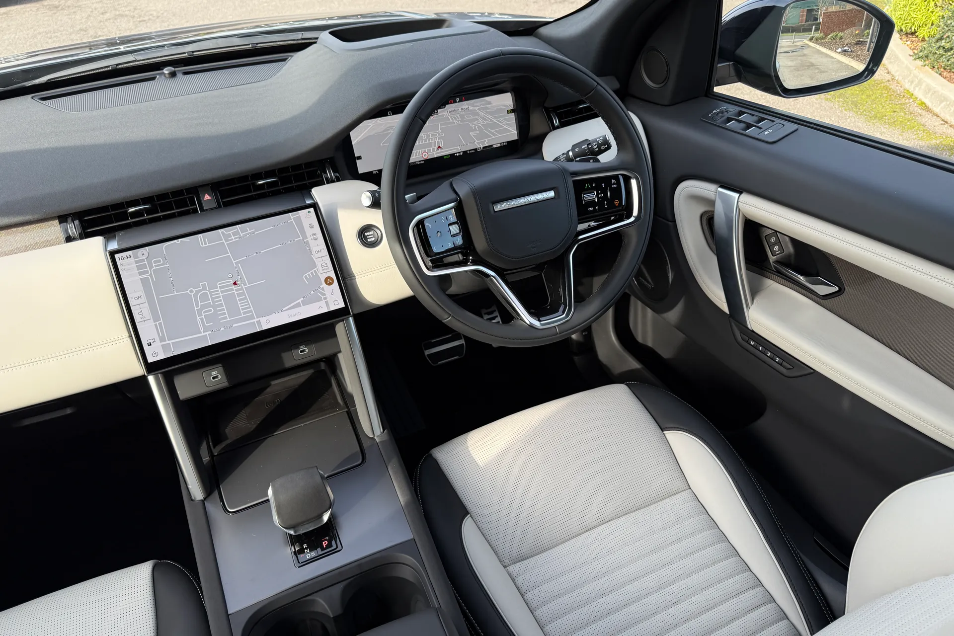 LAND ROVER DISCOVERY SPORT thumbnail image number 23