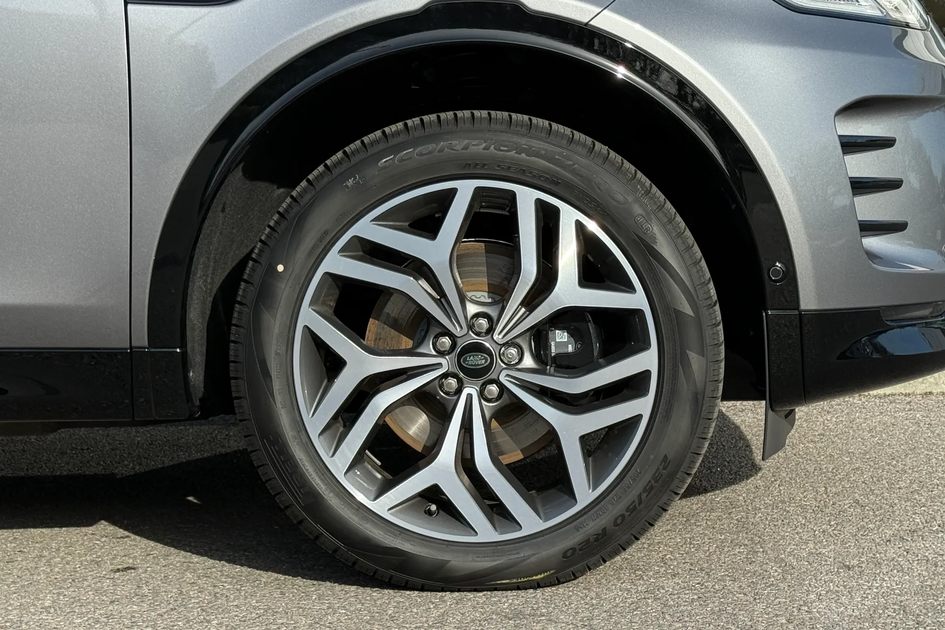 LAND ROVER DISCOVERY SPORT thumbnail image number 15