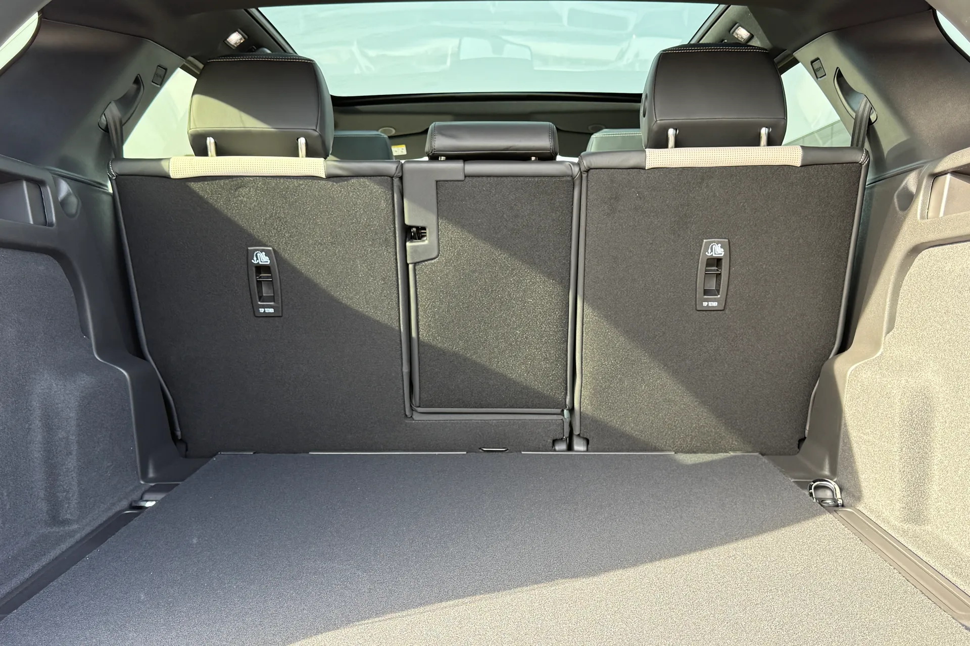 LAND ROVER DISCOVERY SPORT thumbnail image number 31